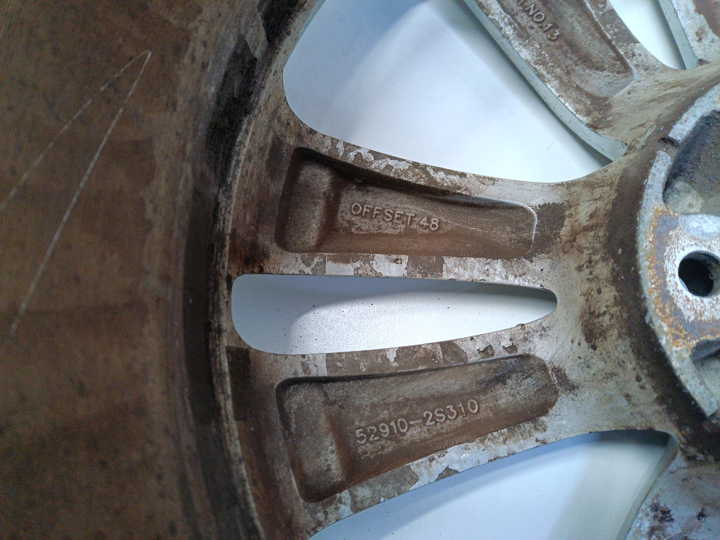 Диск колеса литой Hyundai ix35 R18