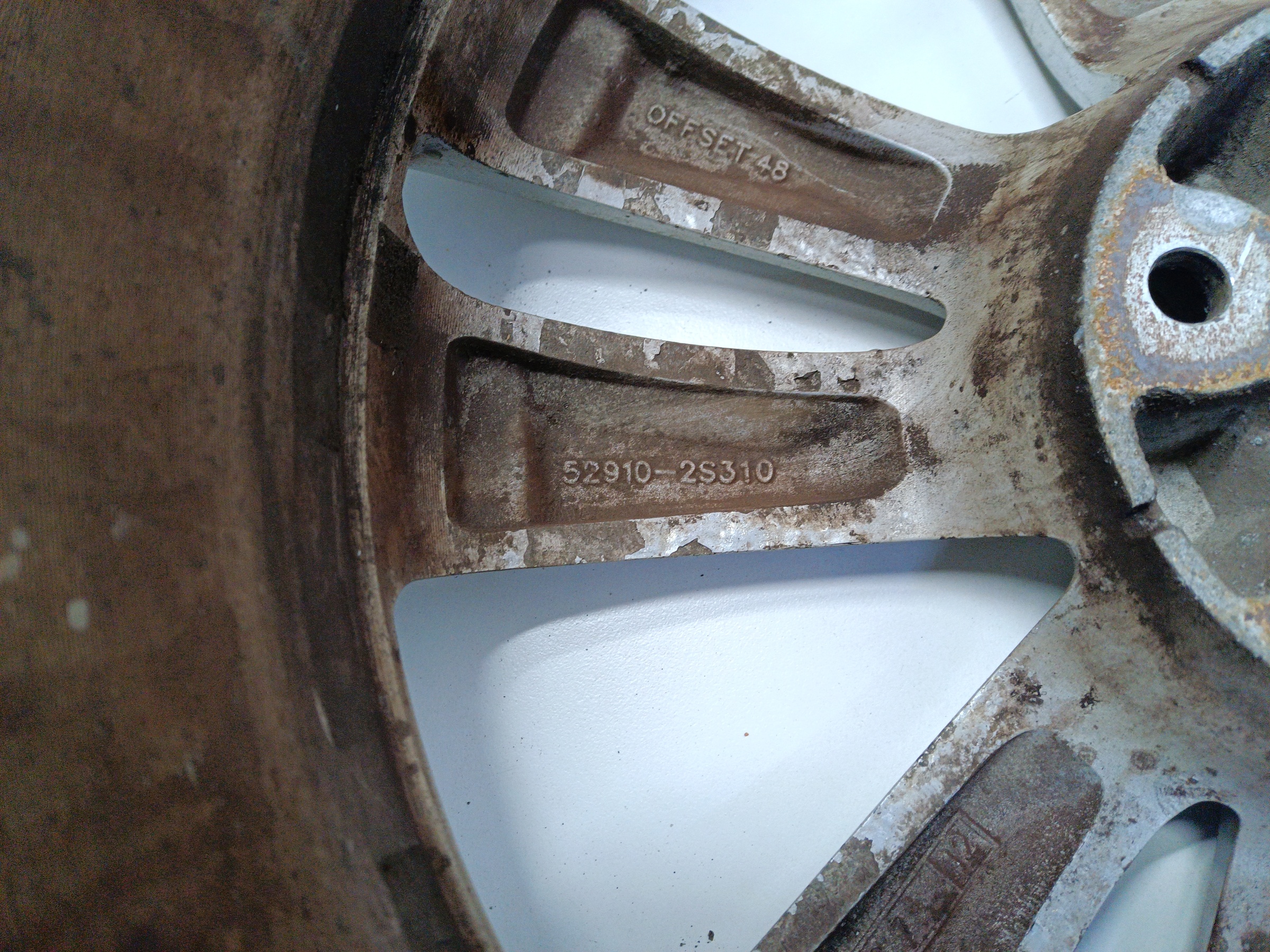 Диск колеса литой Hyundai ix35 R18