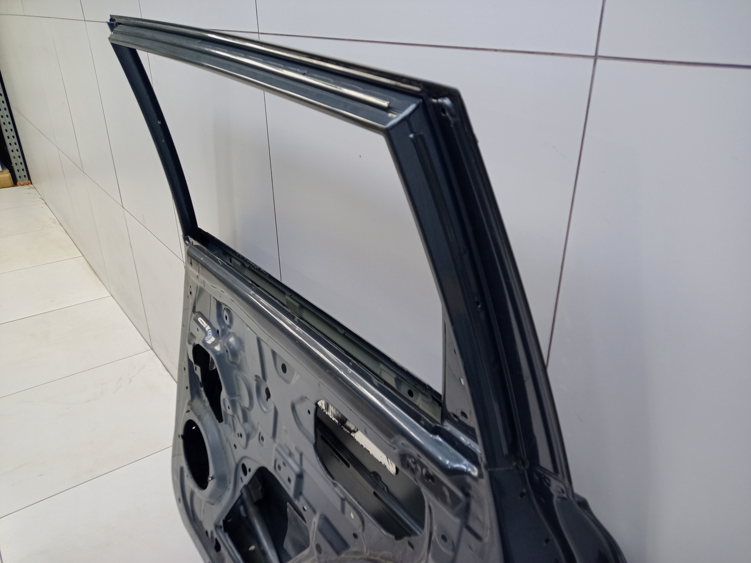 Дверь задняя правая Geely Atlas