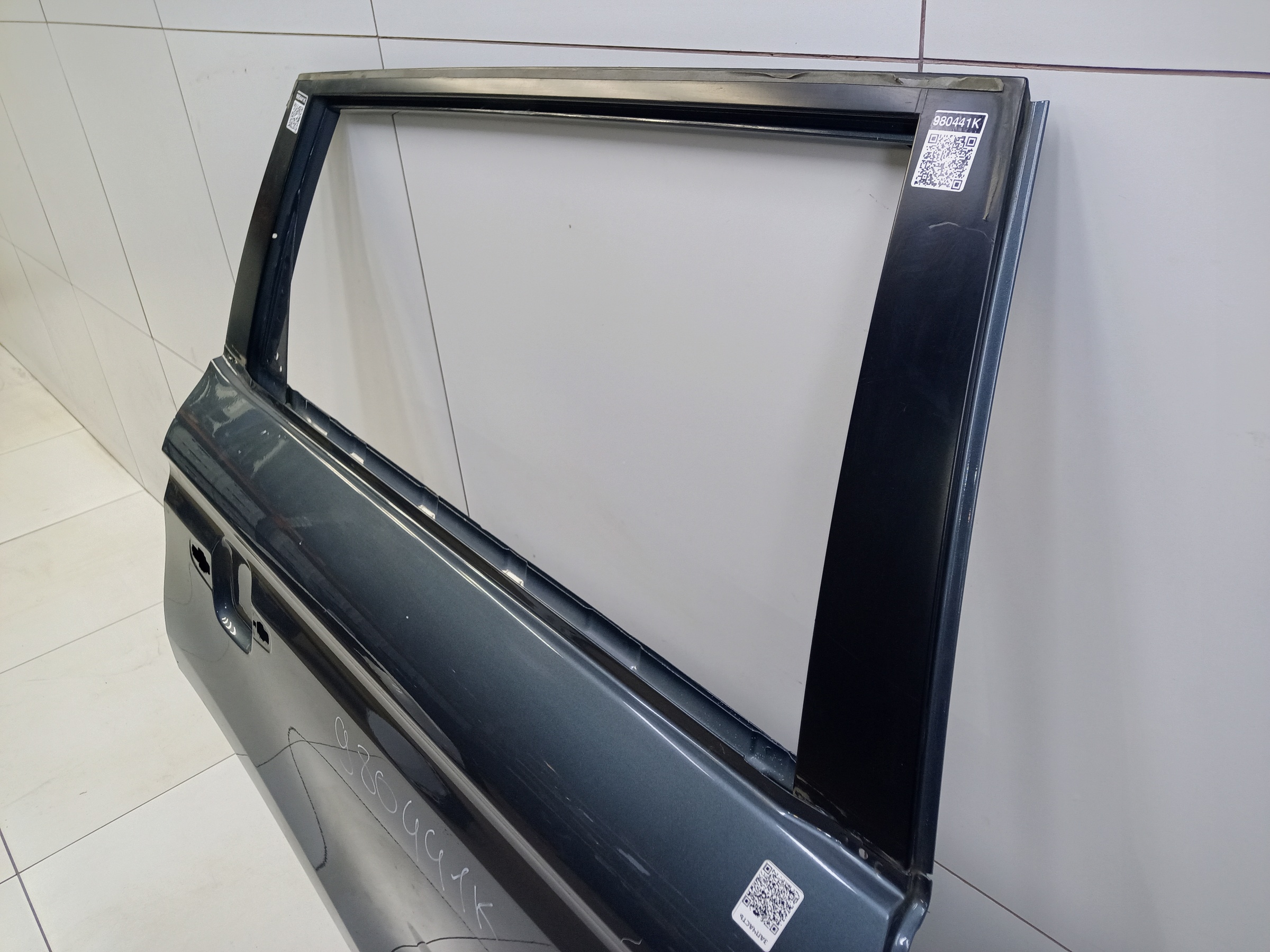 Дверь задняя правая Geely Atlas