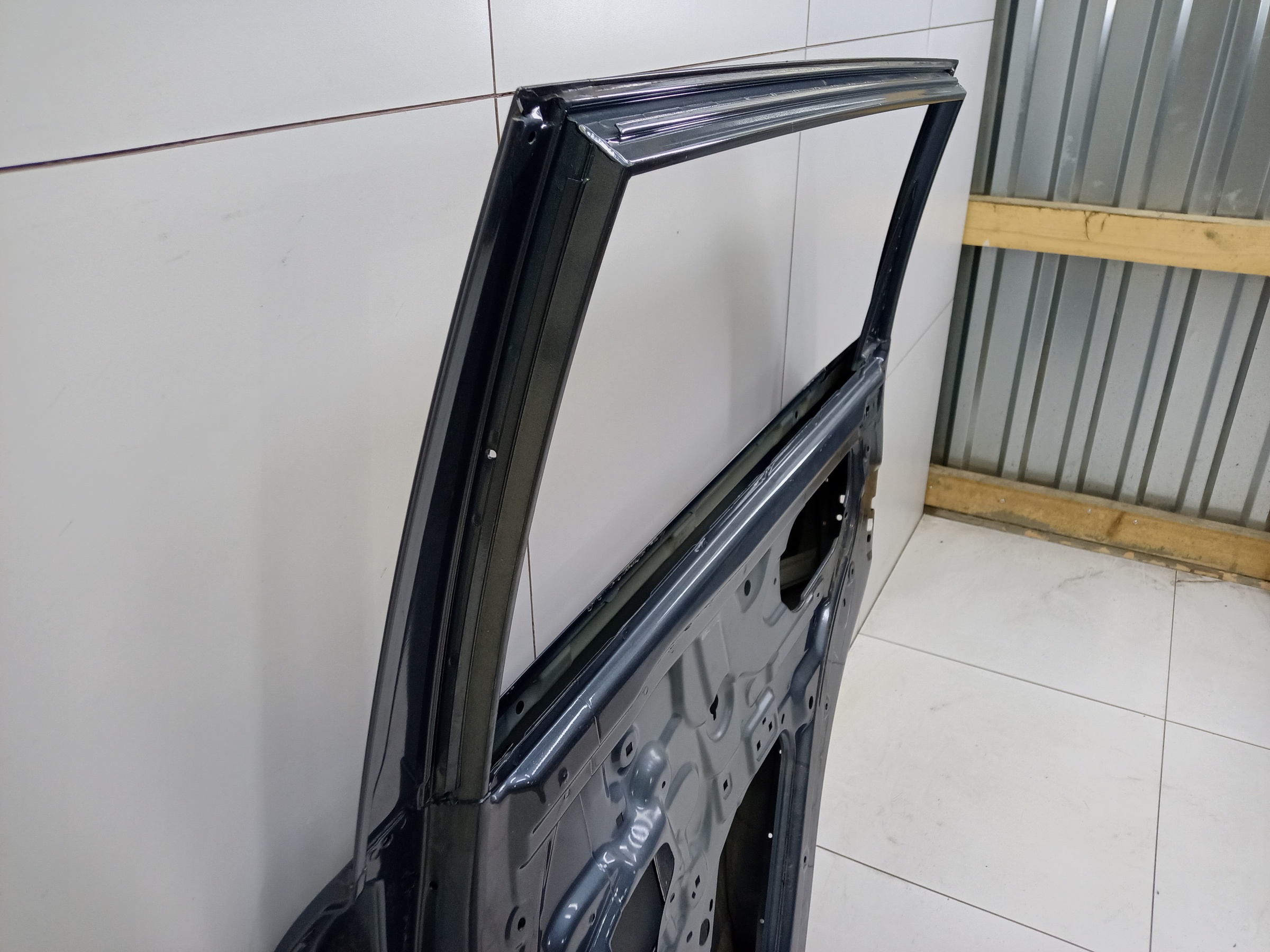 Дверь задняя правая Geely Atlas