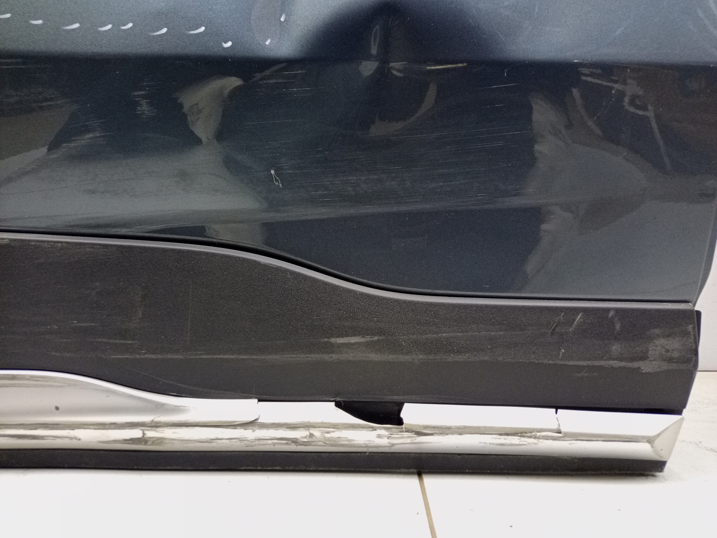 Дверь задняя правая Geely Atlas