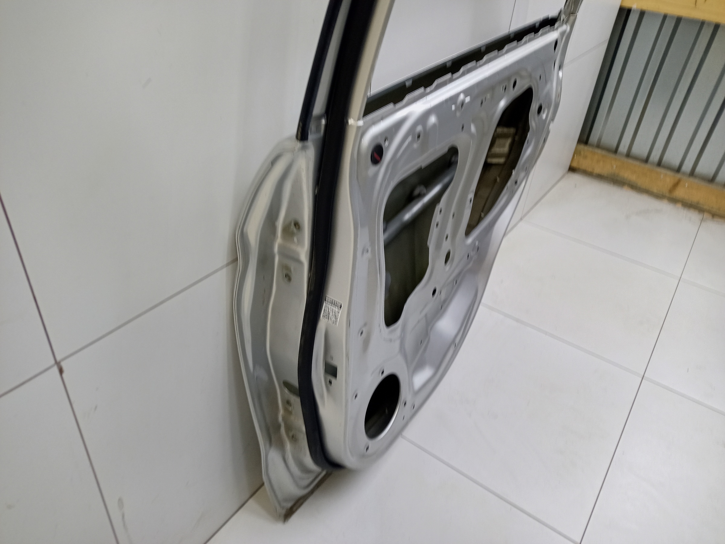 Дверь задняя правая Haval M6 2