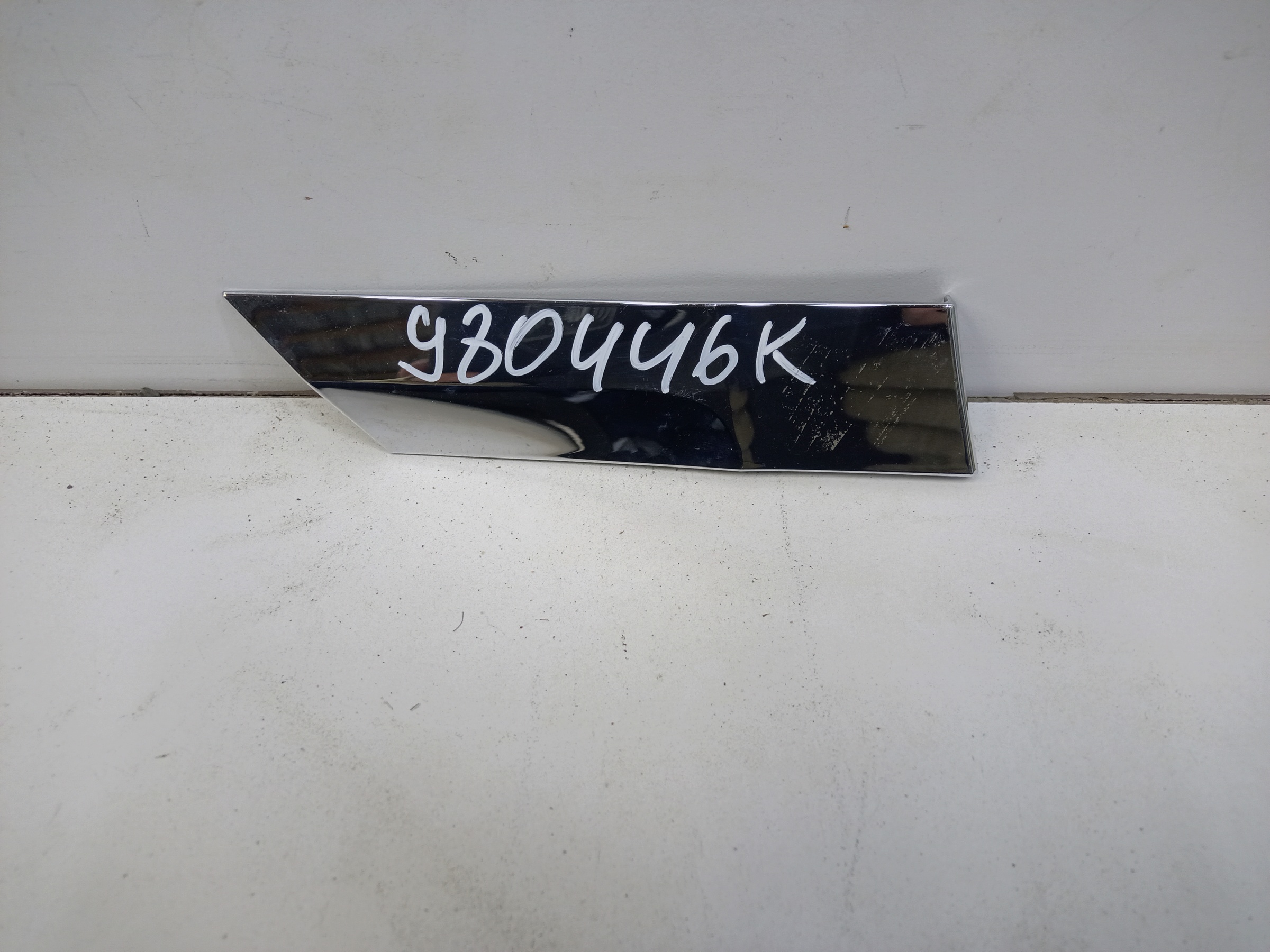 Молдинг крыла заднего правого Bentley Flying Spur 2