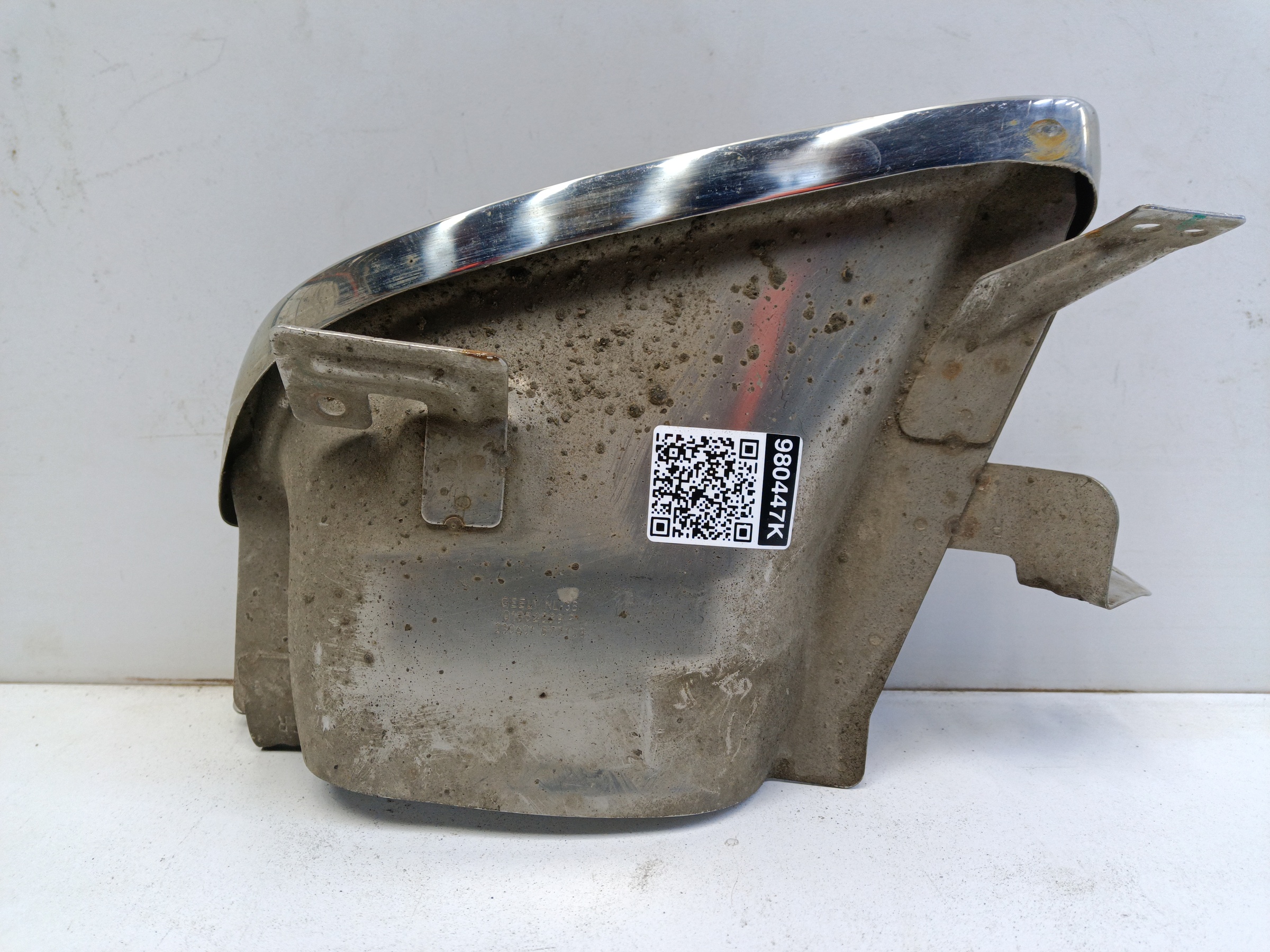 Насадка глушителя правая Geely Atlas Pro