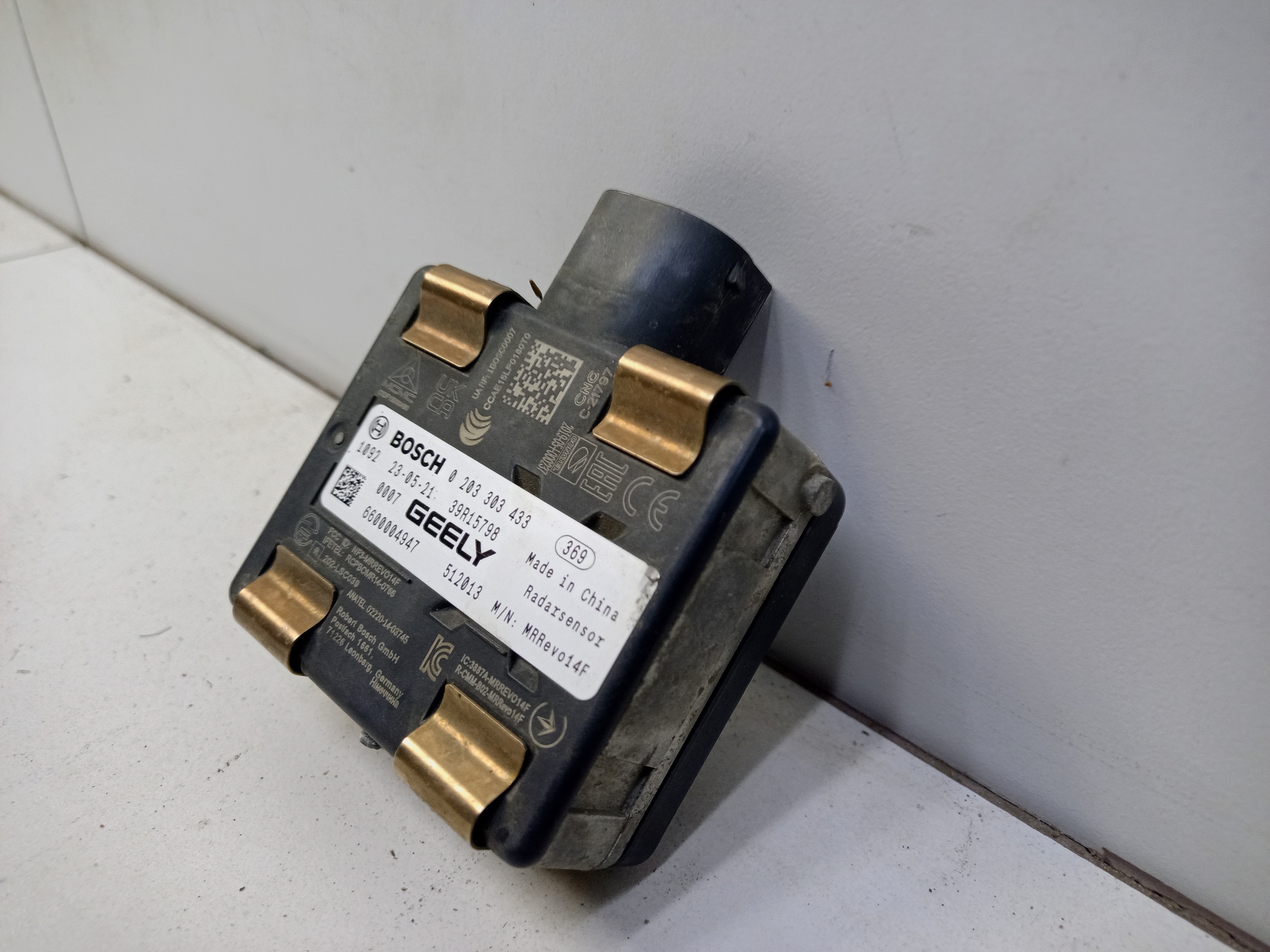 Датчик дистанции " дистроник " Geely Tugella