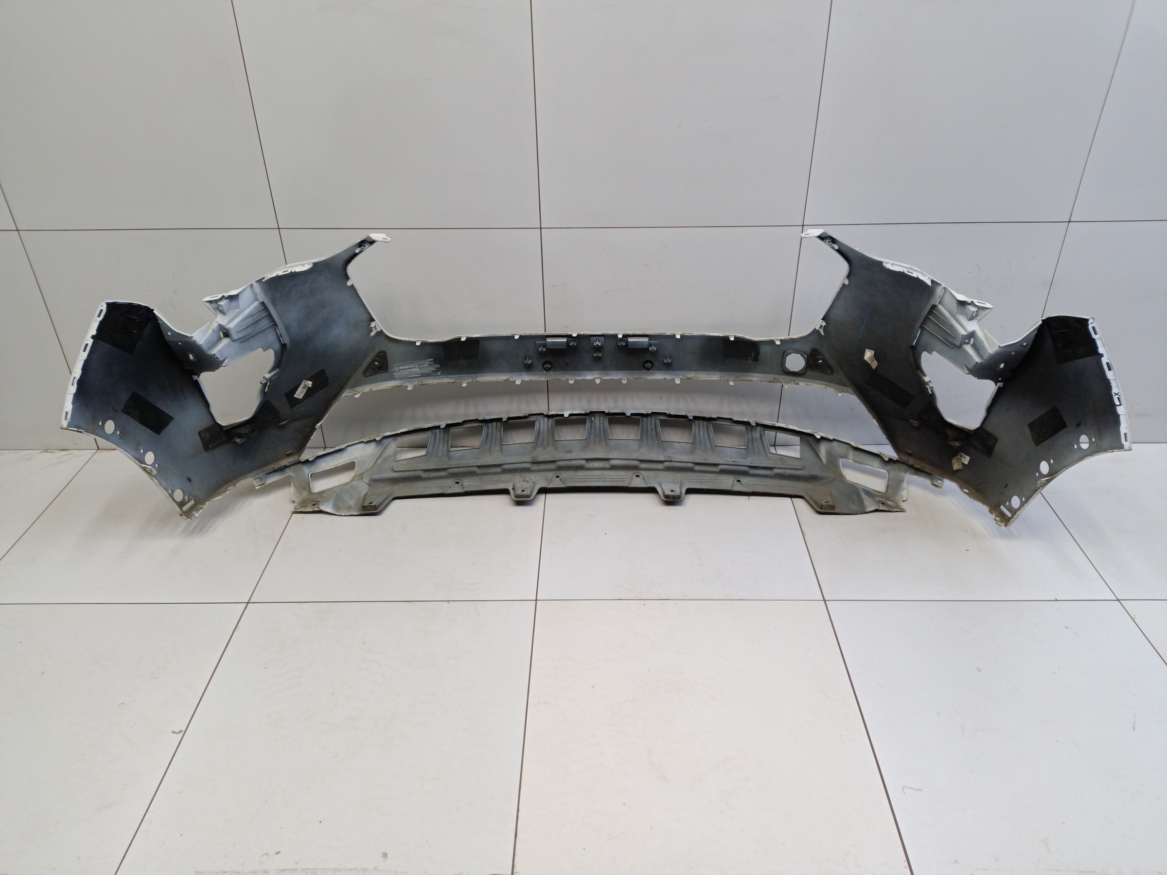 Бампер передний Haval Jolion Restail с отверстиями под накладки