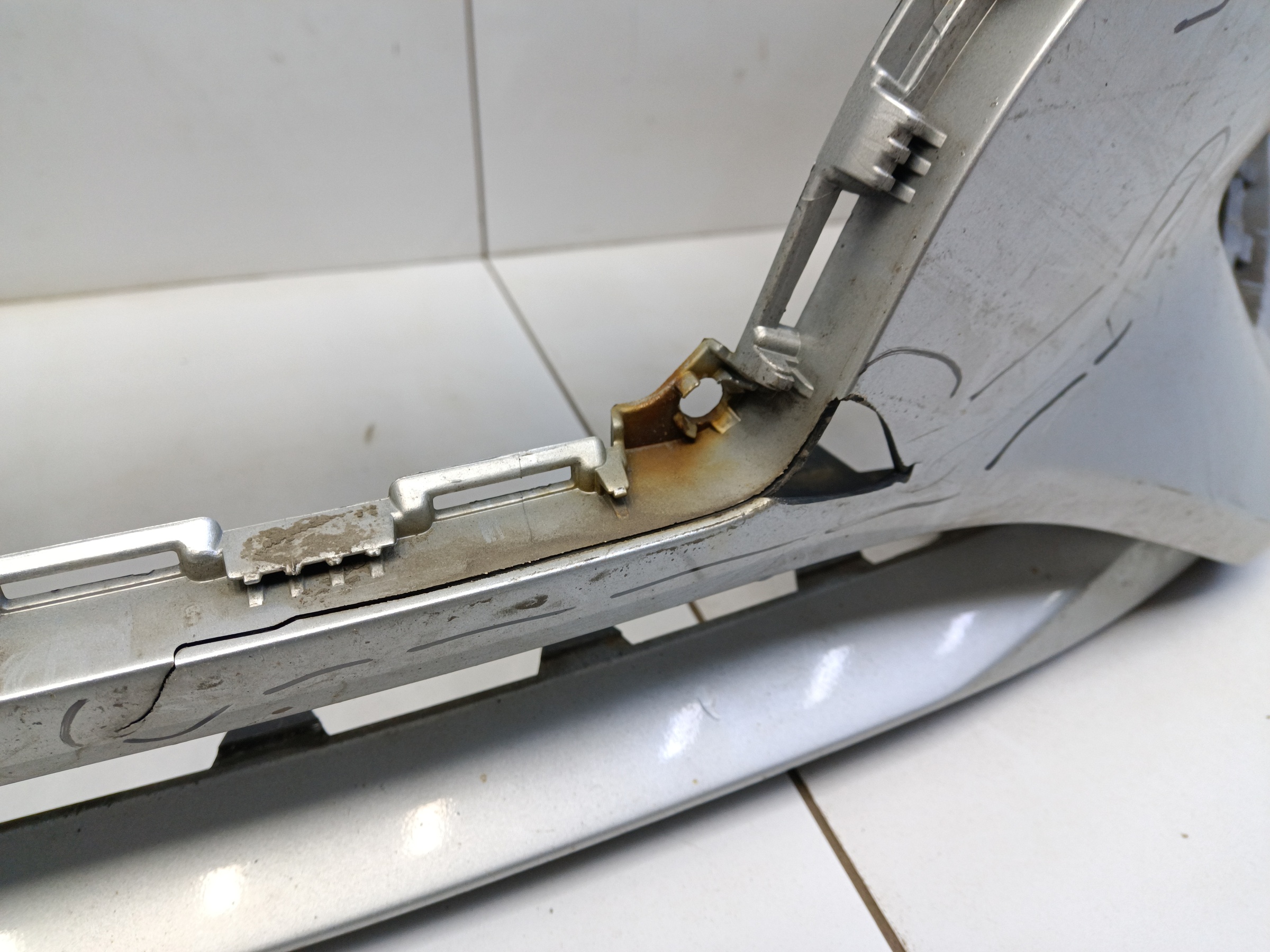 Бампер передний Hyundai Solaris 2