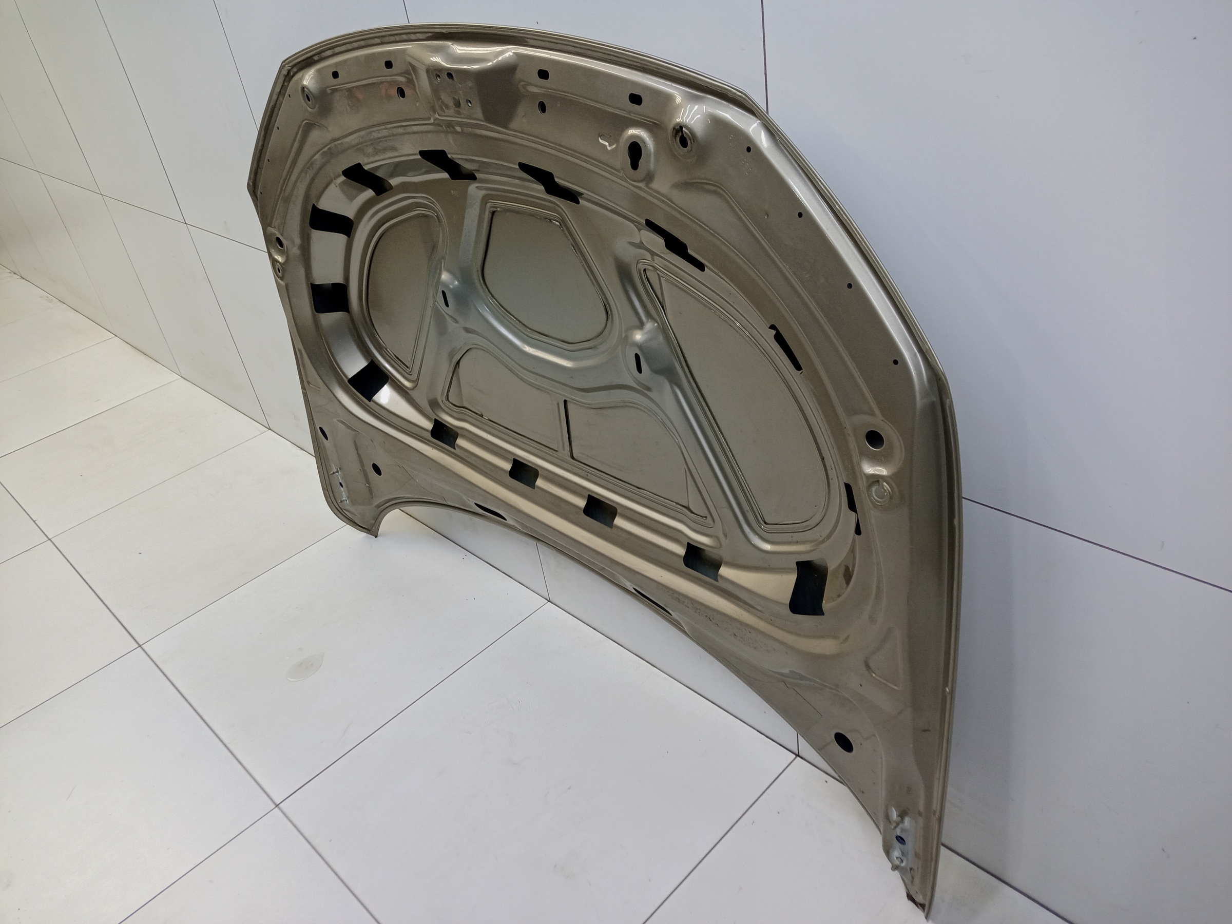 Капот Volkswagen Polo 6 Liftback