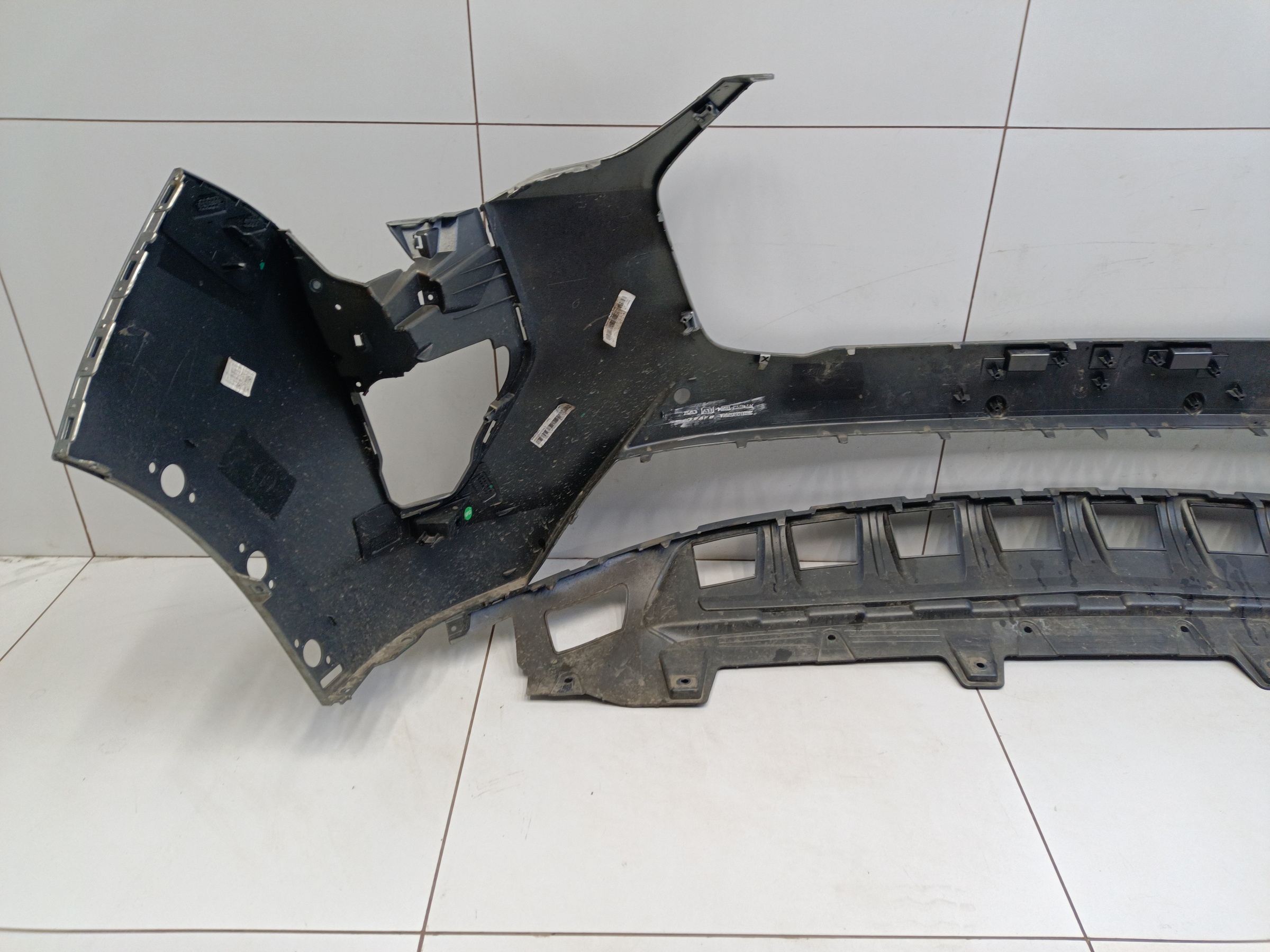 Бампер передний Haval Jolion Restail с отверстиями под накладки