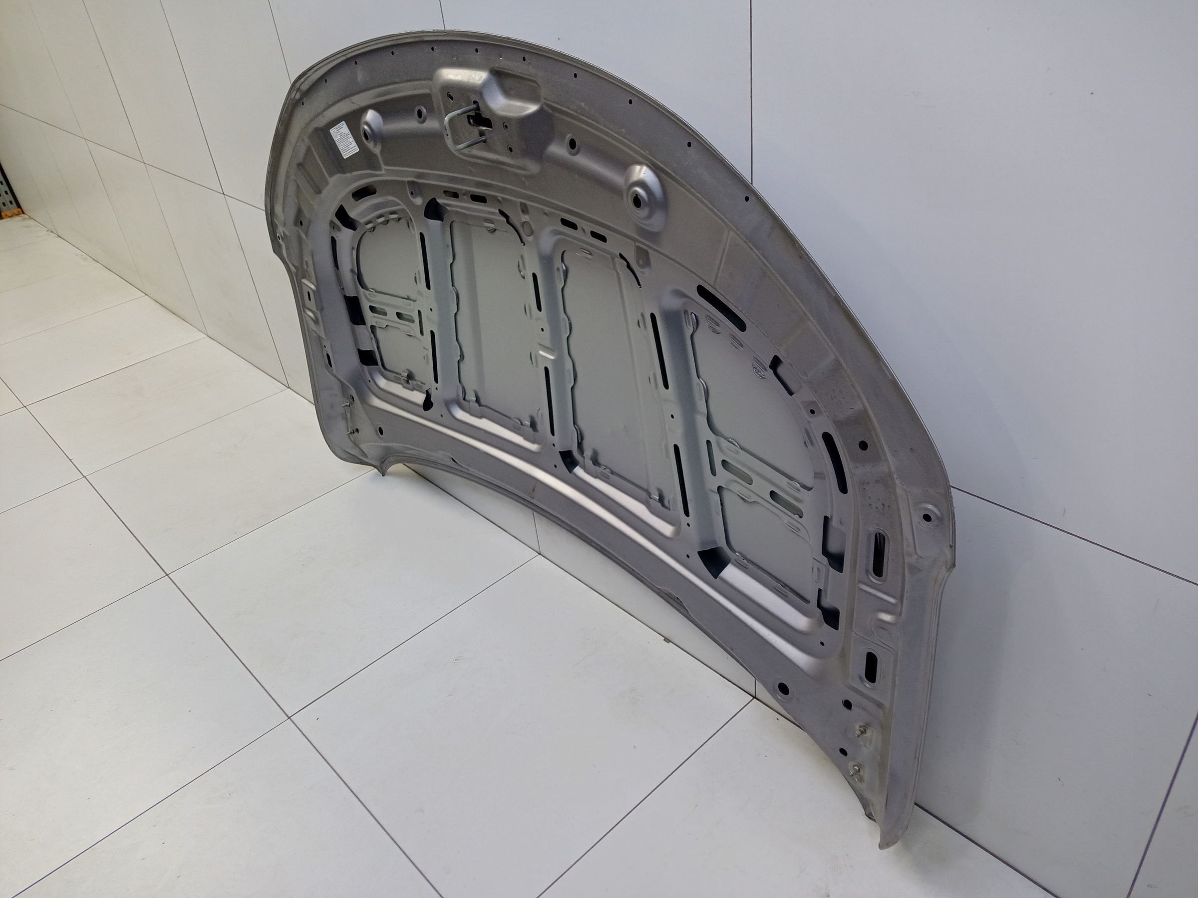 Капот Geely Coolray