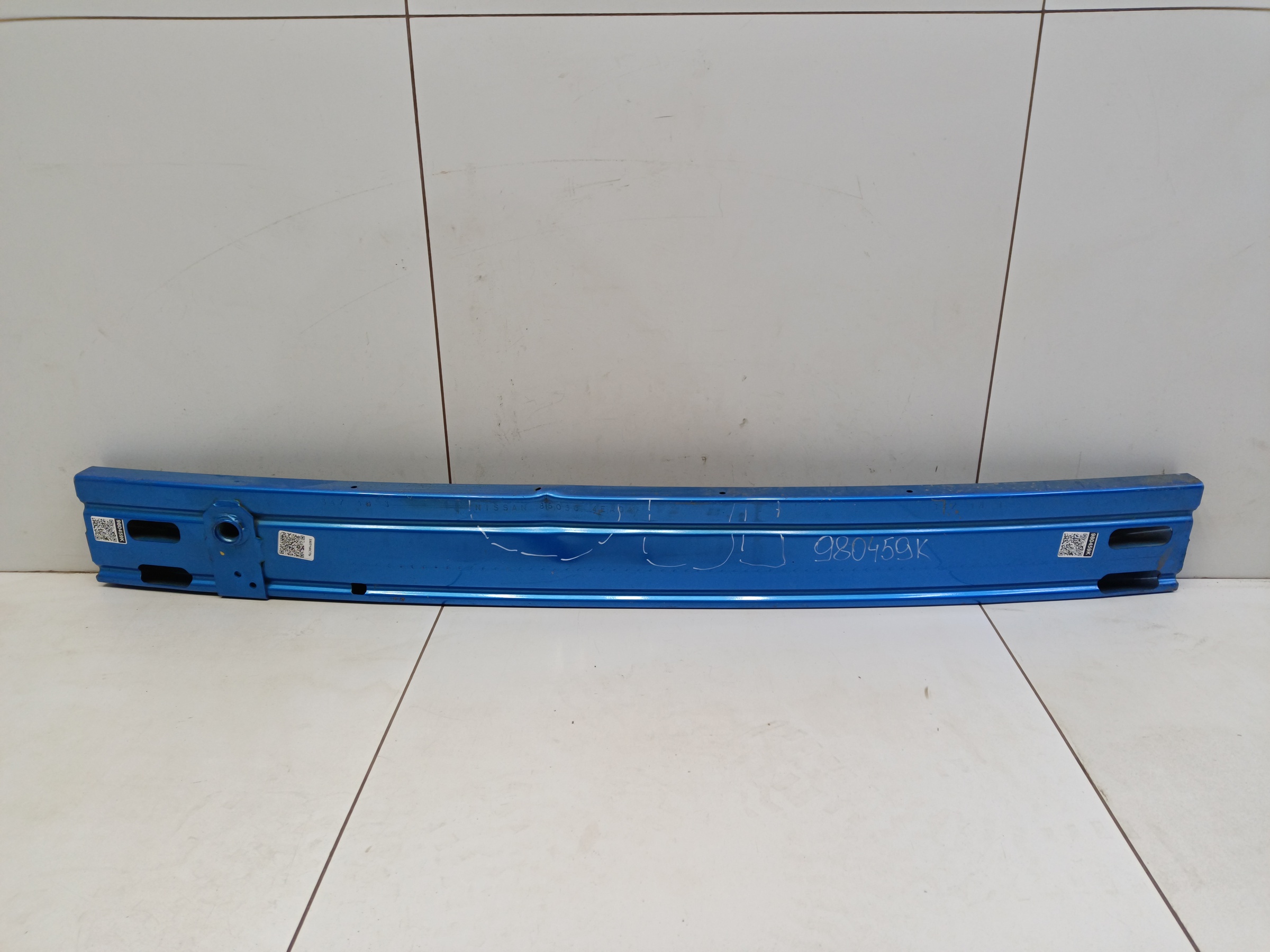 Усилитель заднего бампера Nissan Qashqai 2