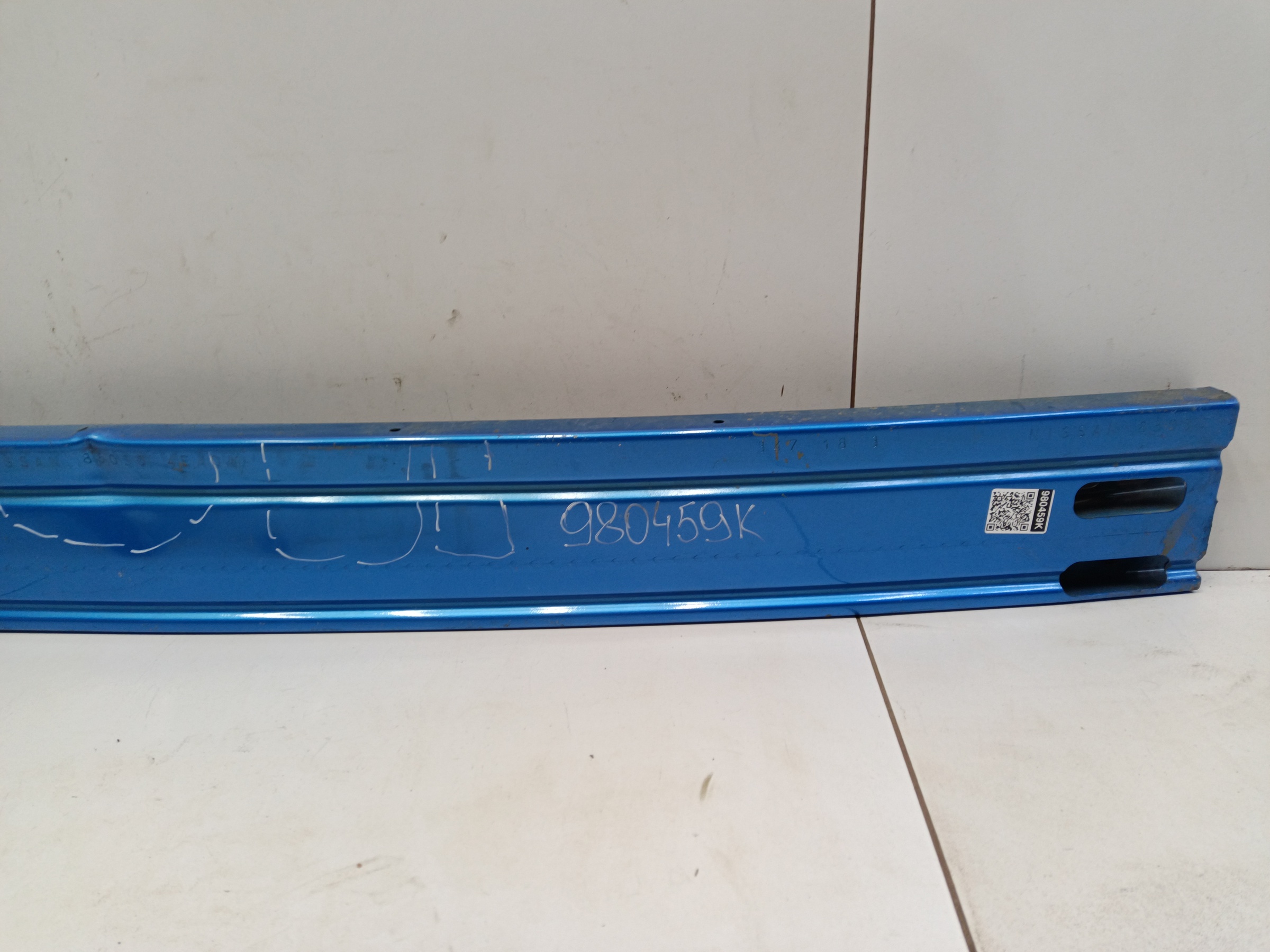 Усилитель заднего бампера Nissan Qashqai 2