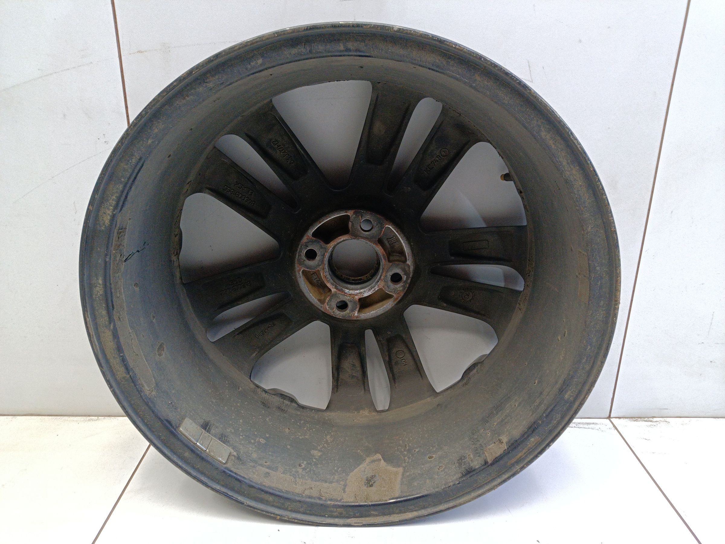 Диск колеса литой Lada Vesta Cross R17 серый