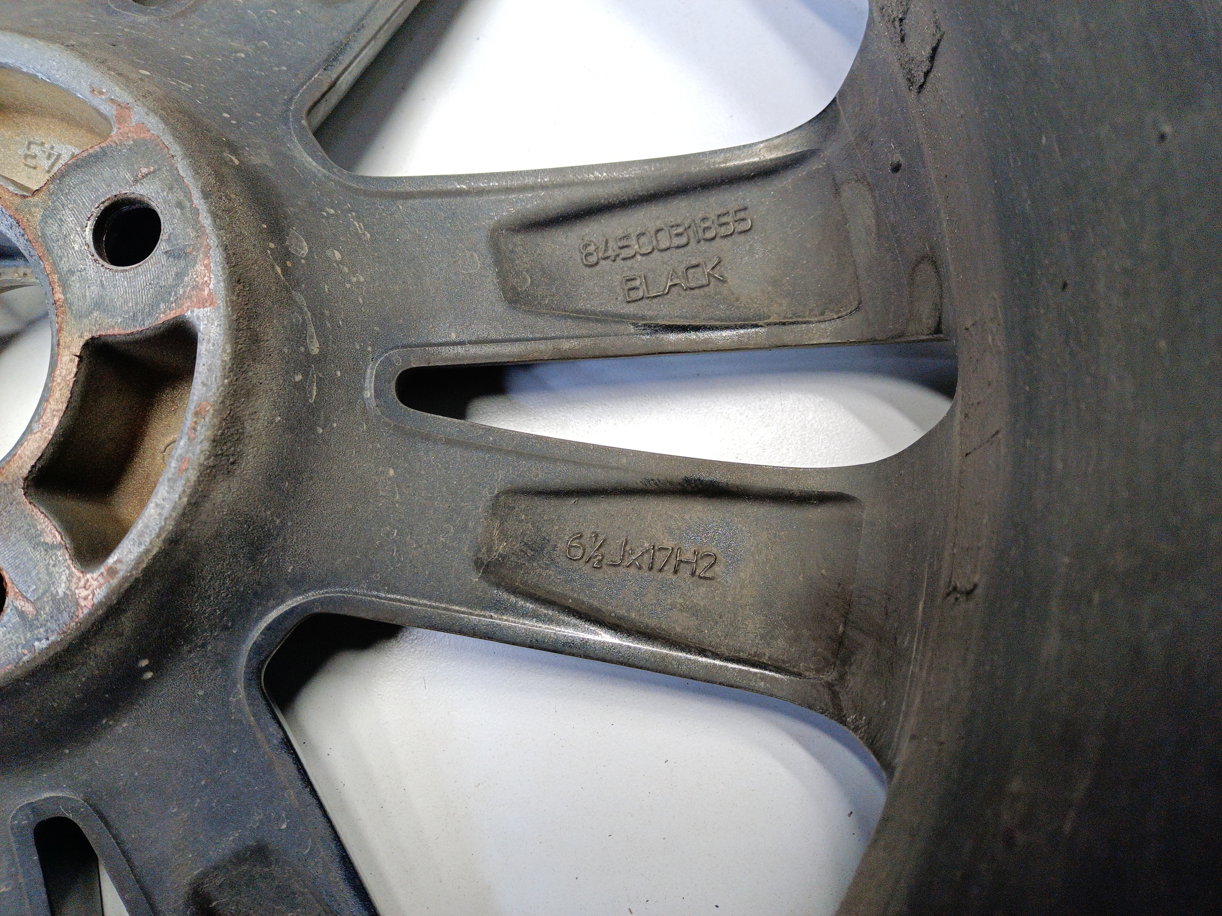 Диск колеса литой Lada Vesta Cross R17 серый