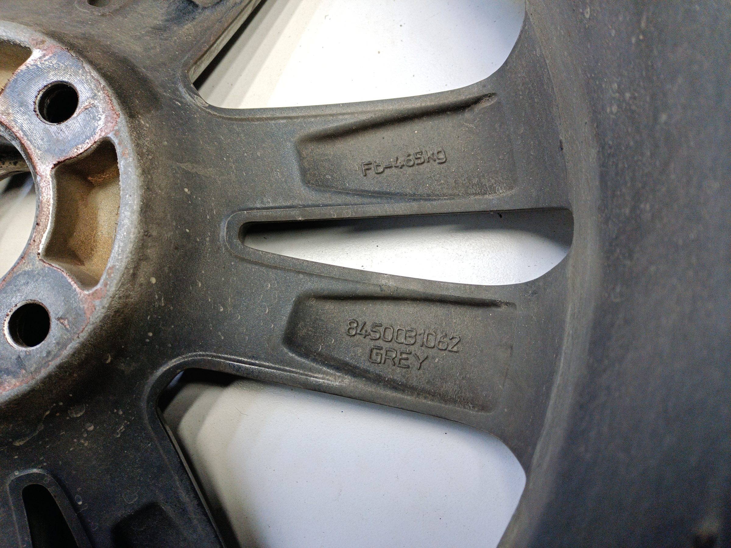 Диск колеса литой Lada Vesta Cross R17 серый