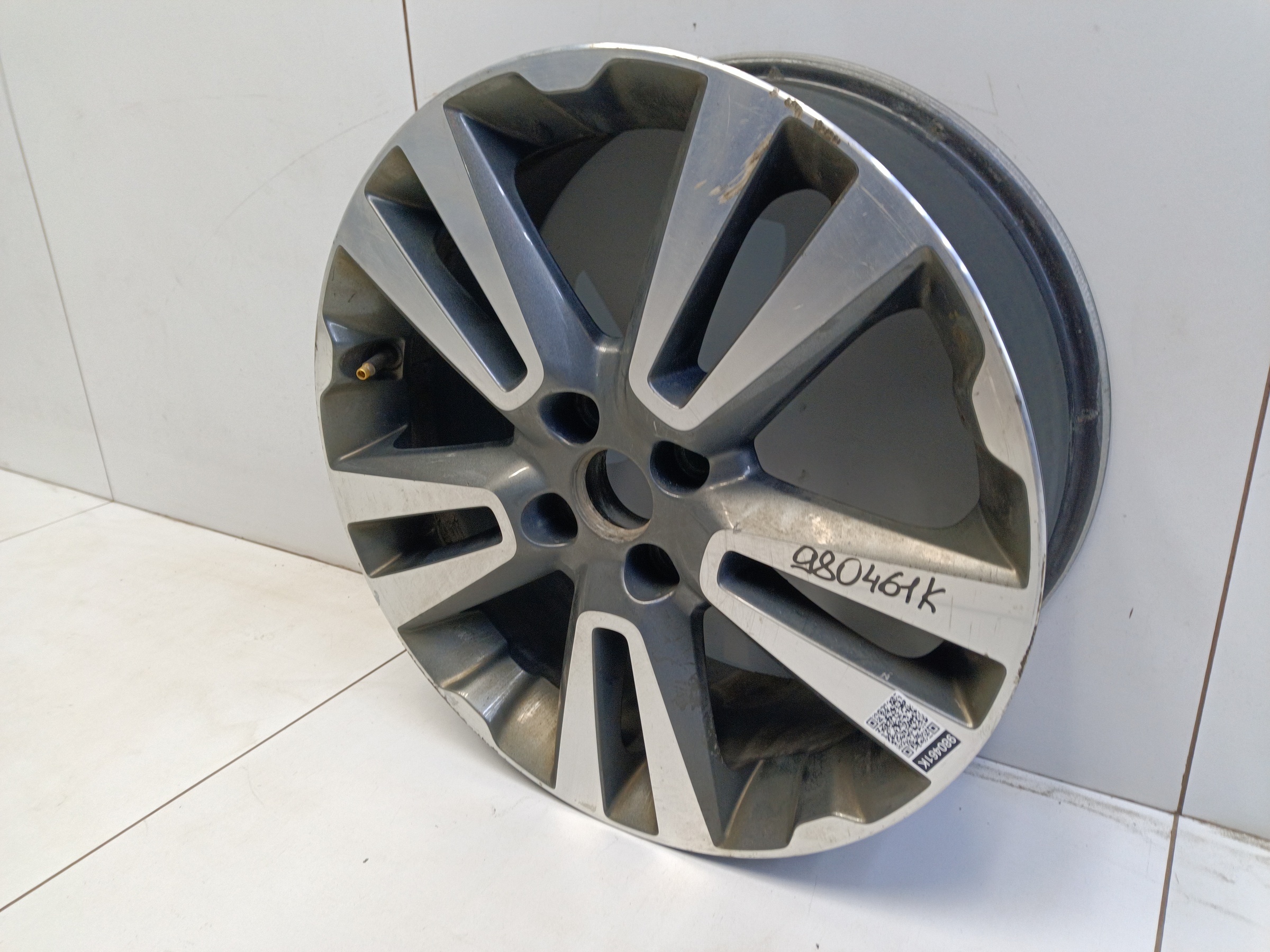 Диск колеса литой Lada Vesta Cross R17 серый