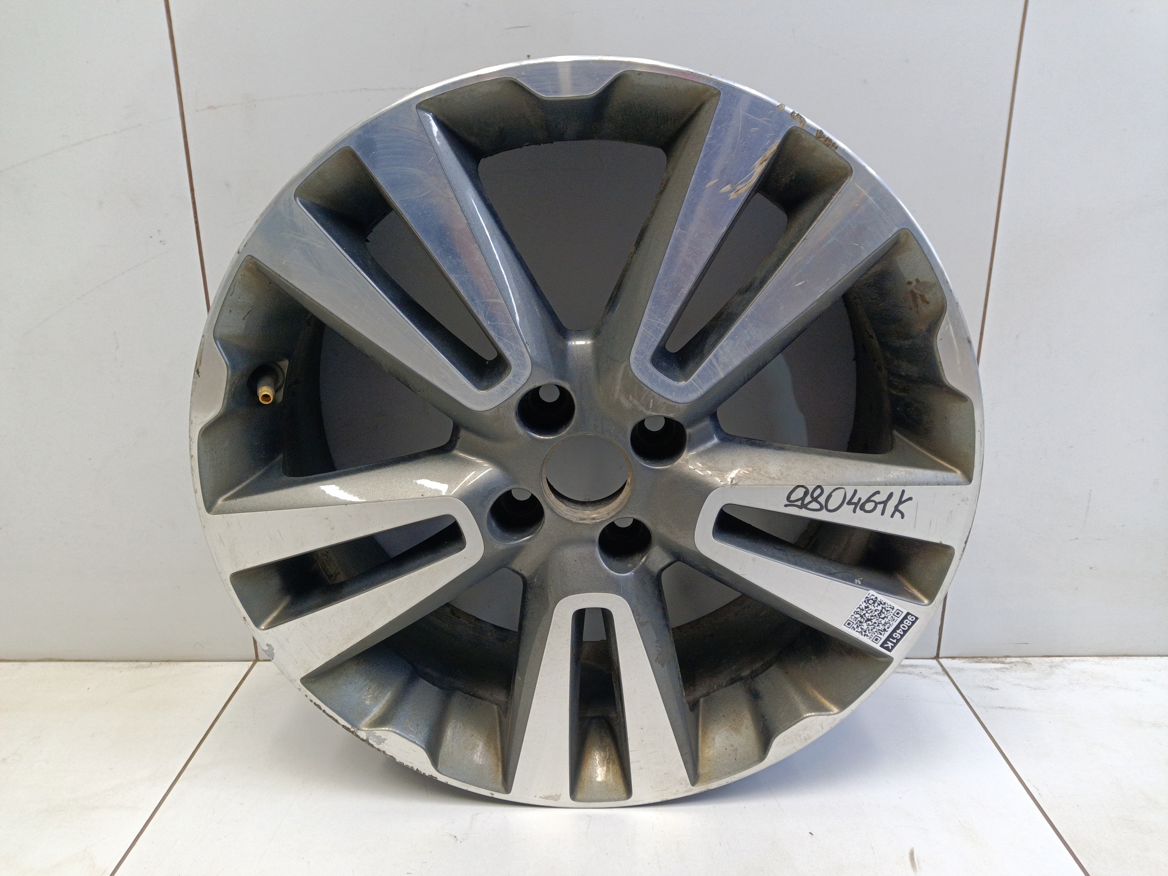 Диск колеса литой Lada Vesta Cross R17 серый