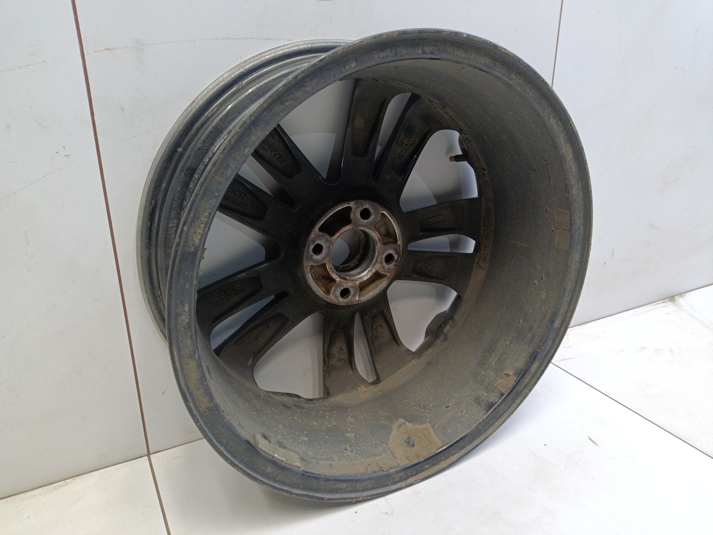 Диск колеса литой Lada Vesta Cross R17 серый