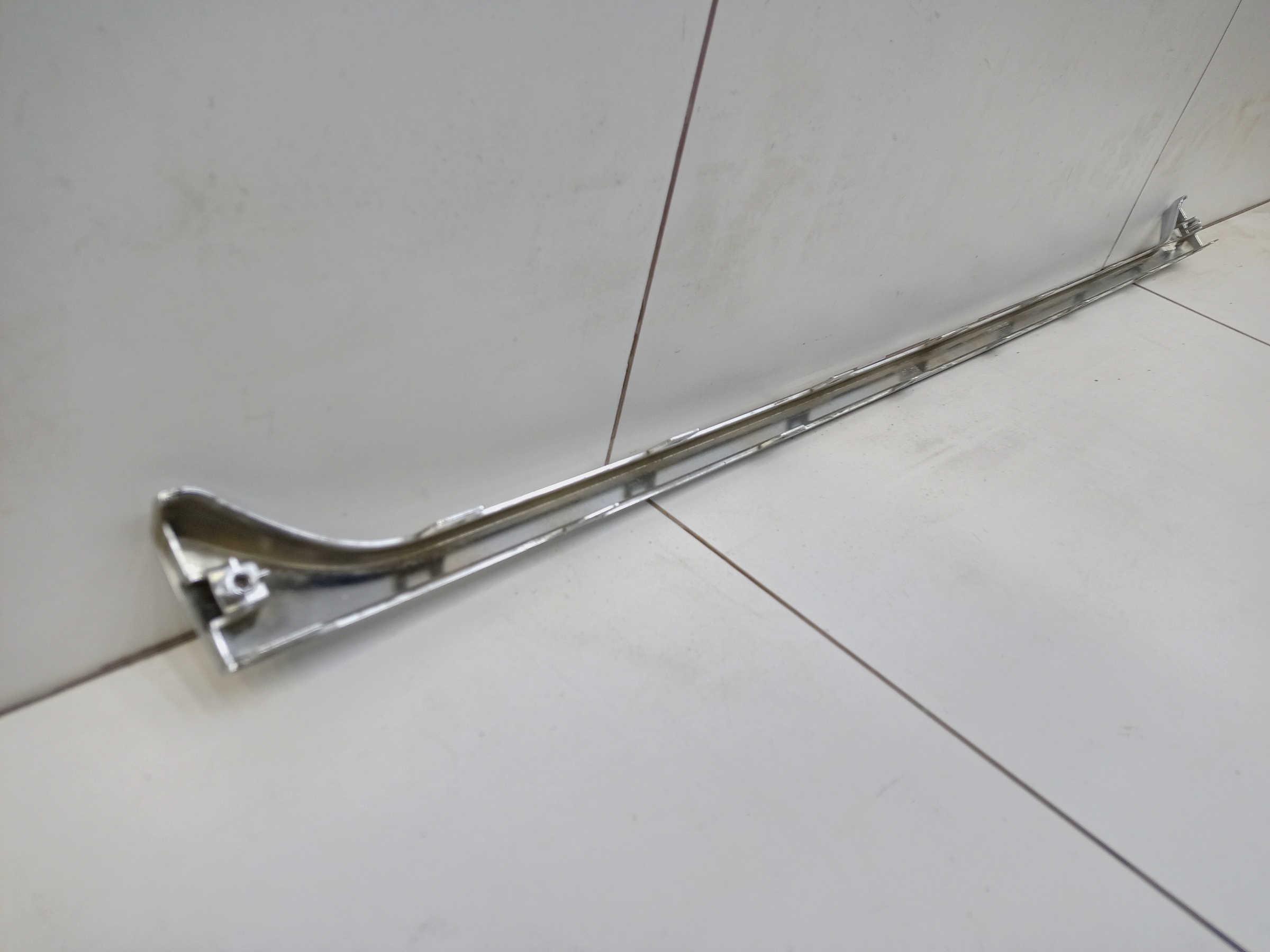 Молдинг заднего бампера центральный Jetour X90 Plus