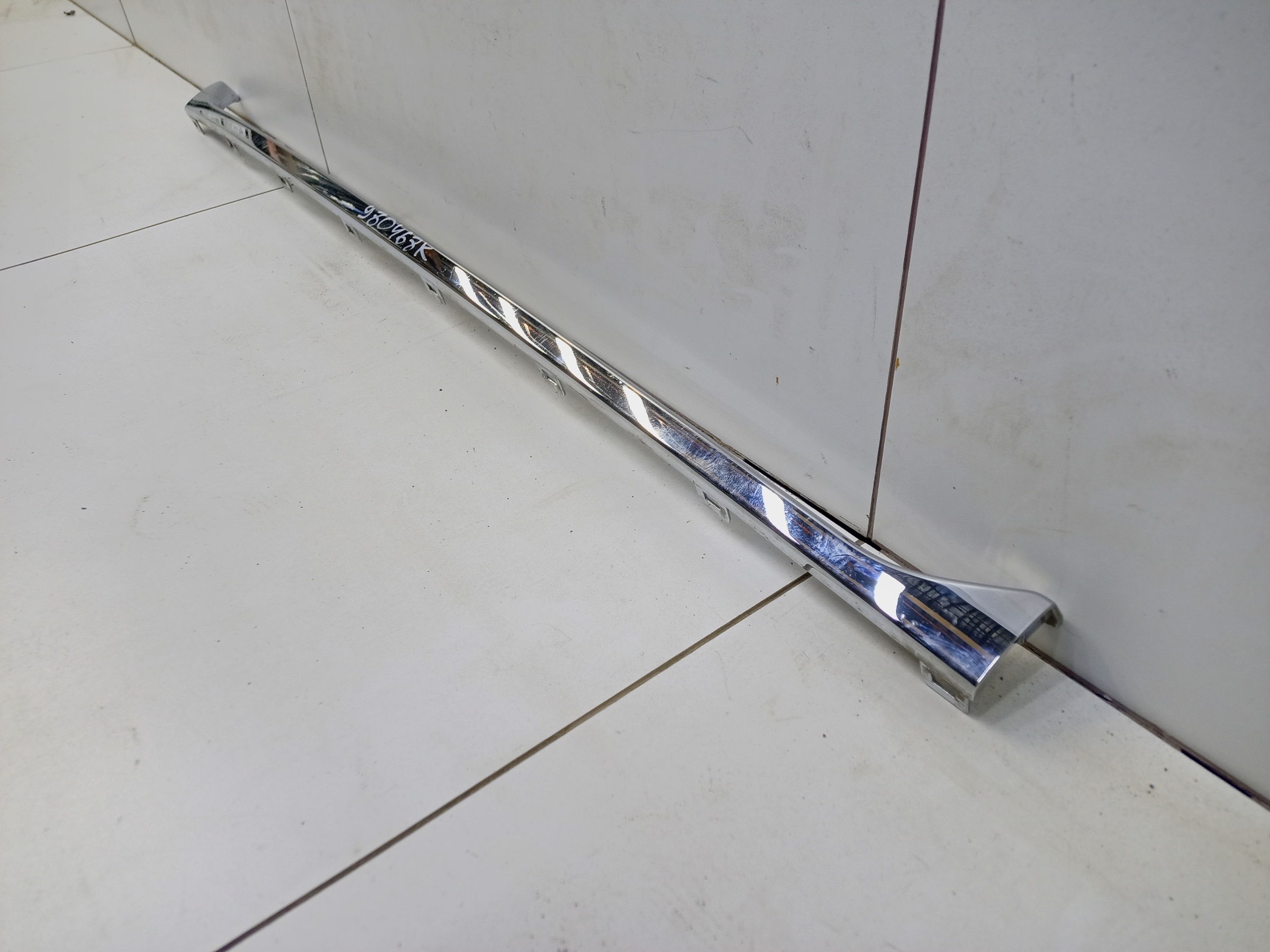 Молдинг заднего бампера центральный Jetour X90 Plus