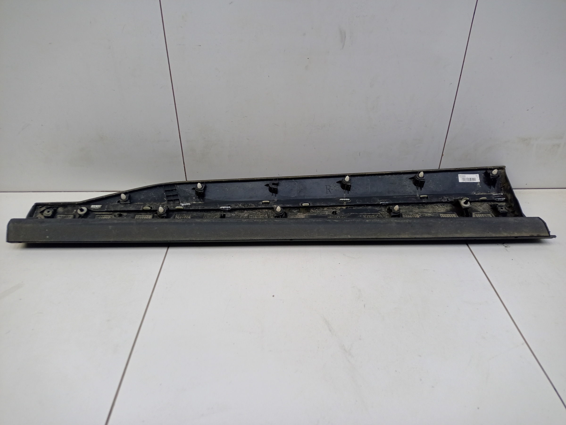 Накладка двери передней правой Haval F7 2