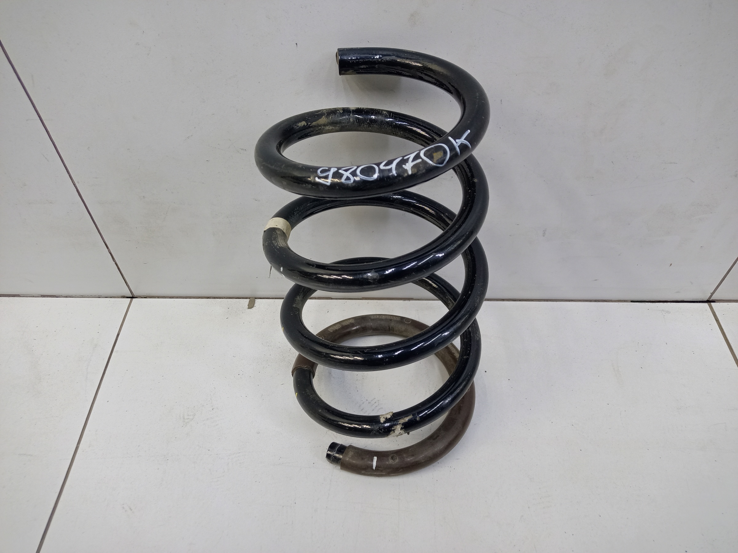 Пружина задней подвески Hyundai Staria