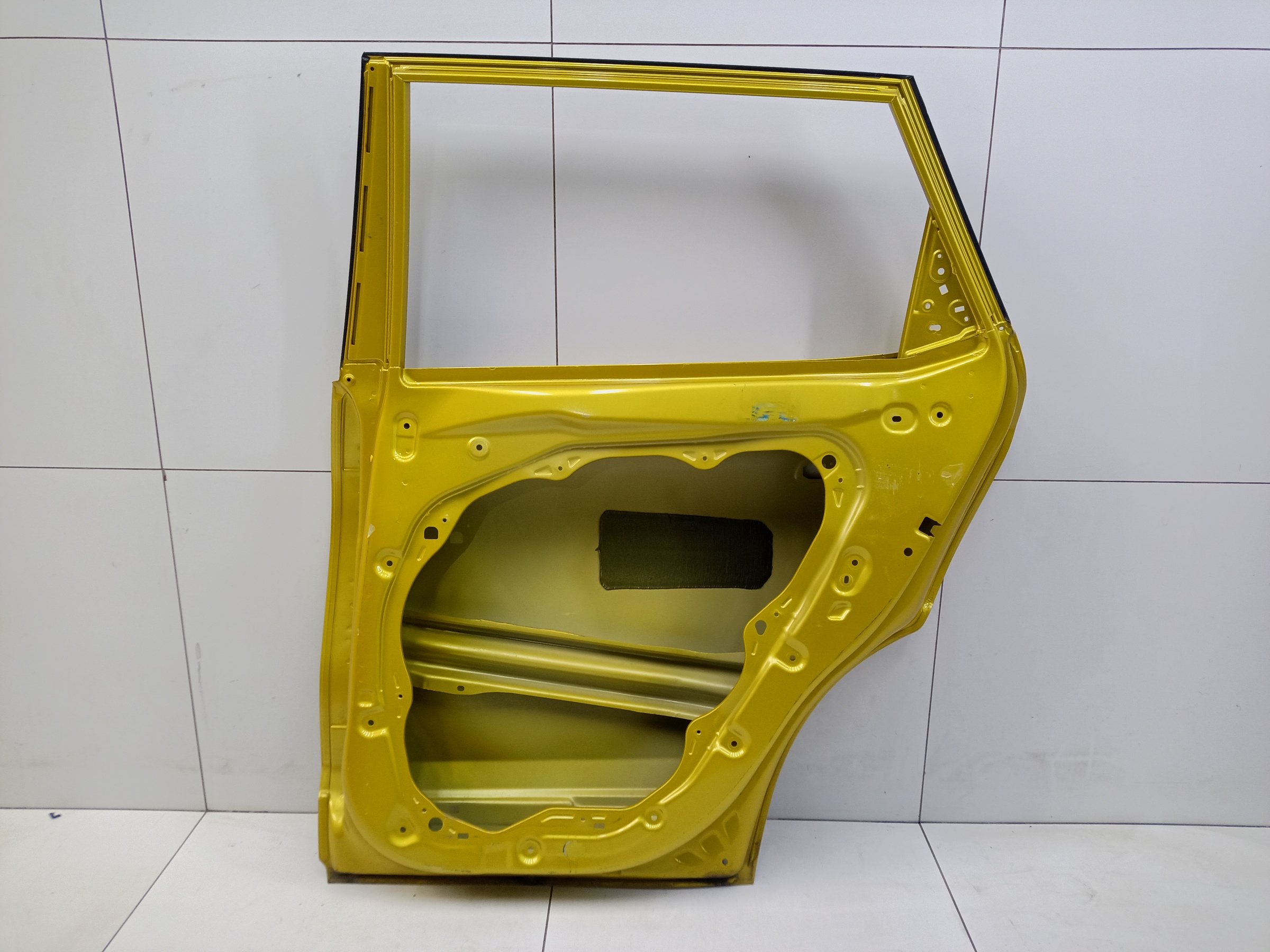 Дверь задняя правая Kia Seltos