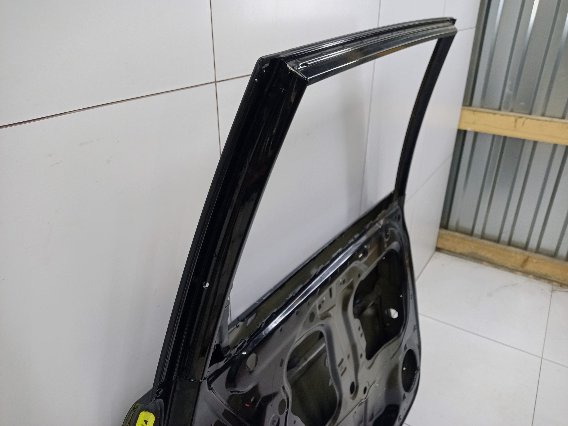 Дверь задняя левая Haval M6 2