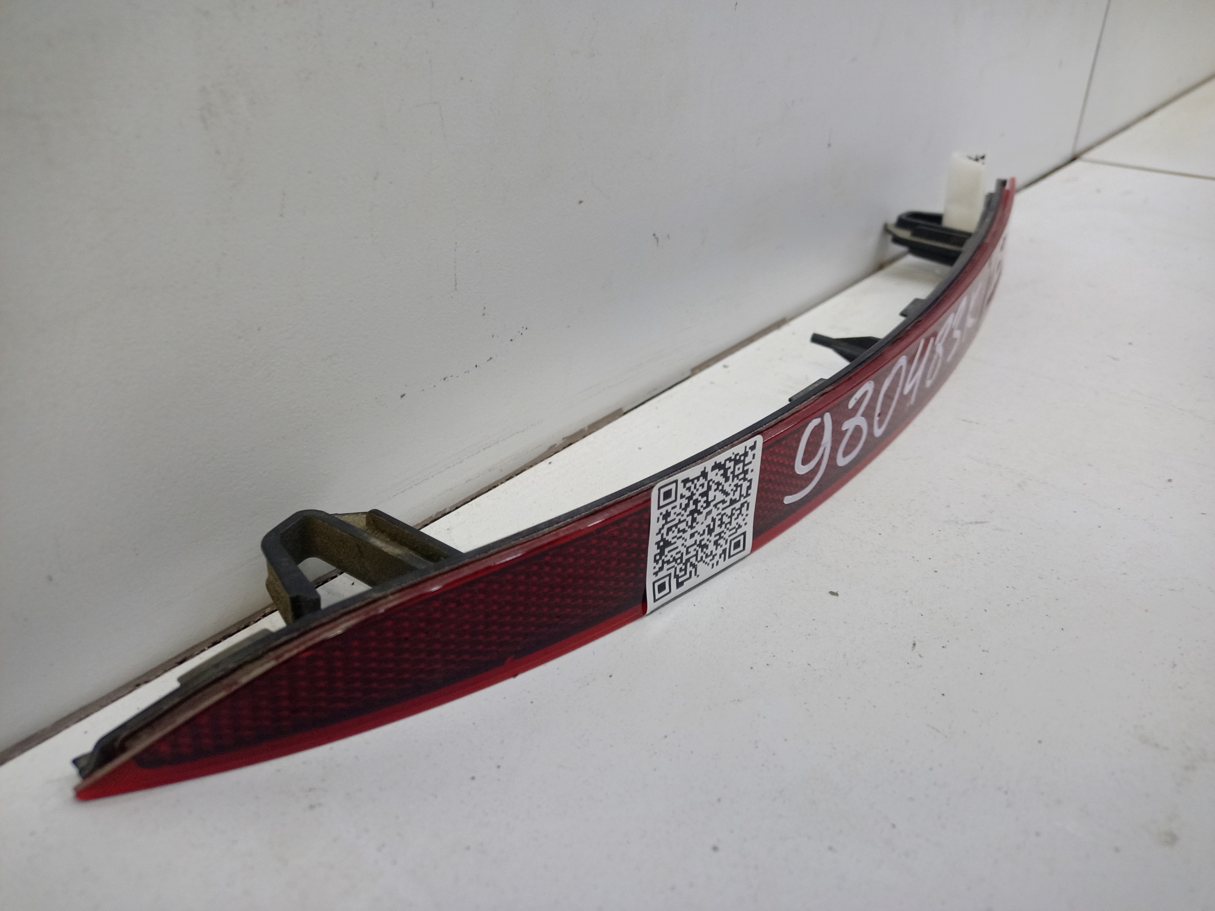 Светоотражатель заднего бампера левый Volvo XC60 2