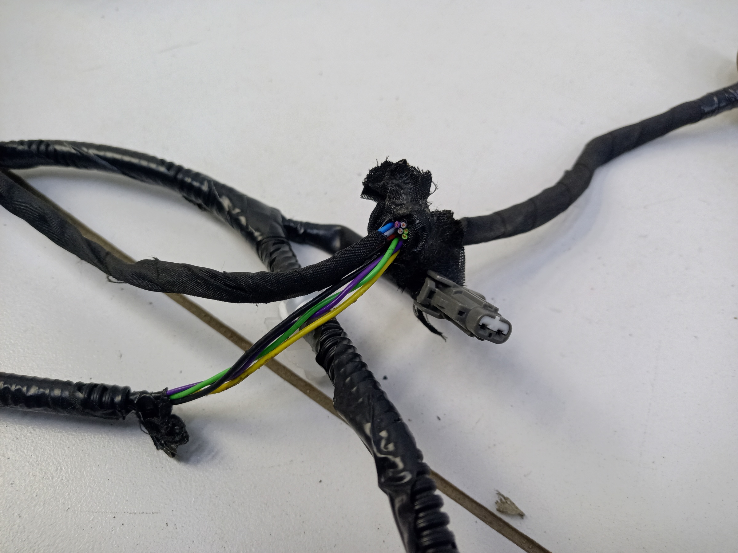 Проводка моторного отсека Nissan X-Trail Т32