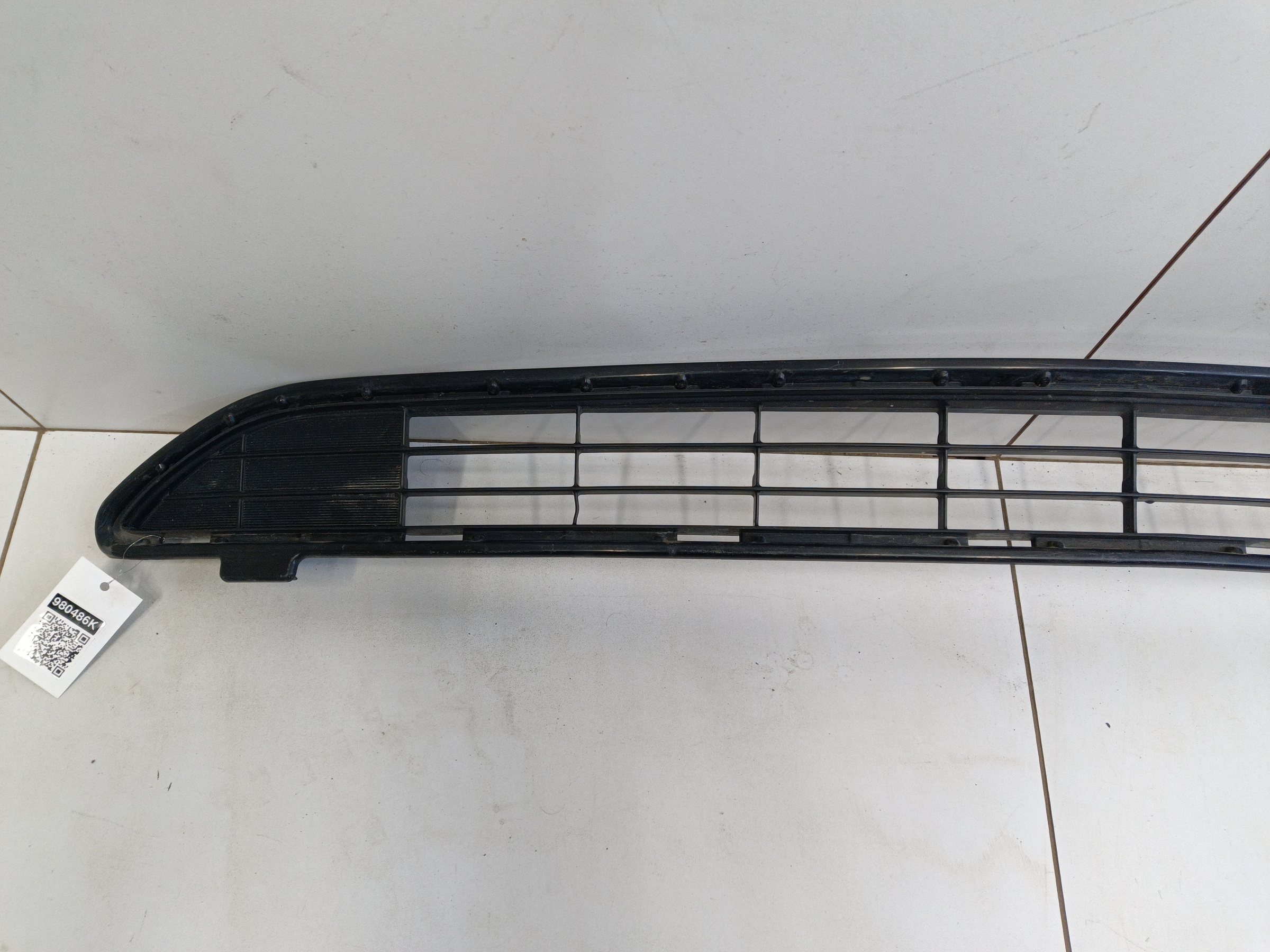 Решетка переднего бампера верхняя Toyota RAV4 CA40 Restail