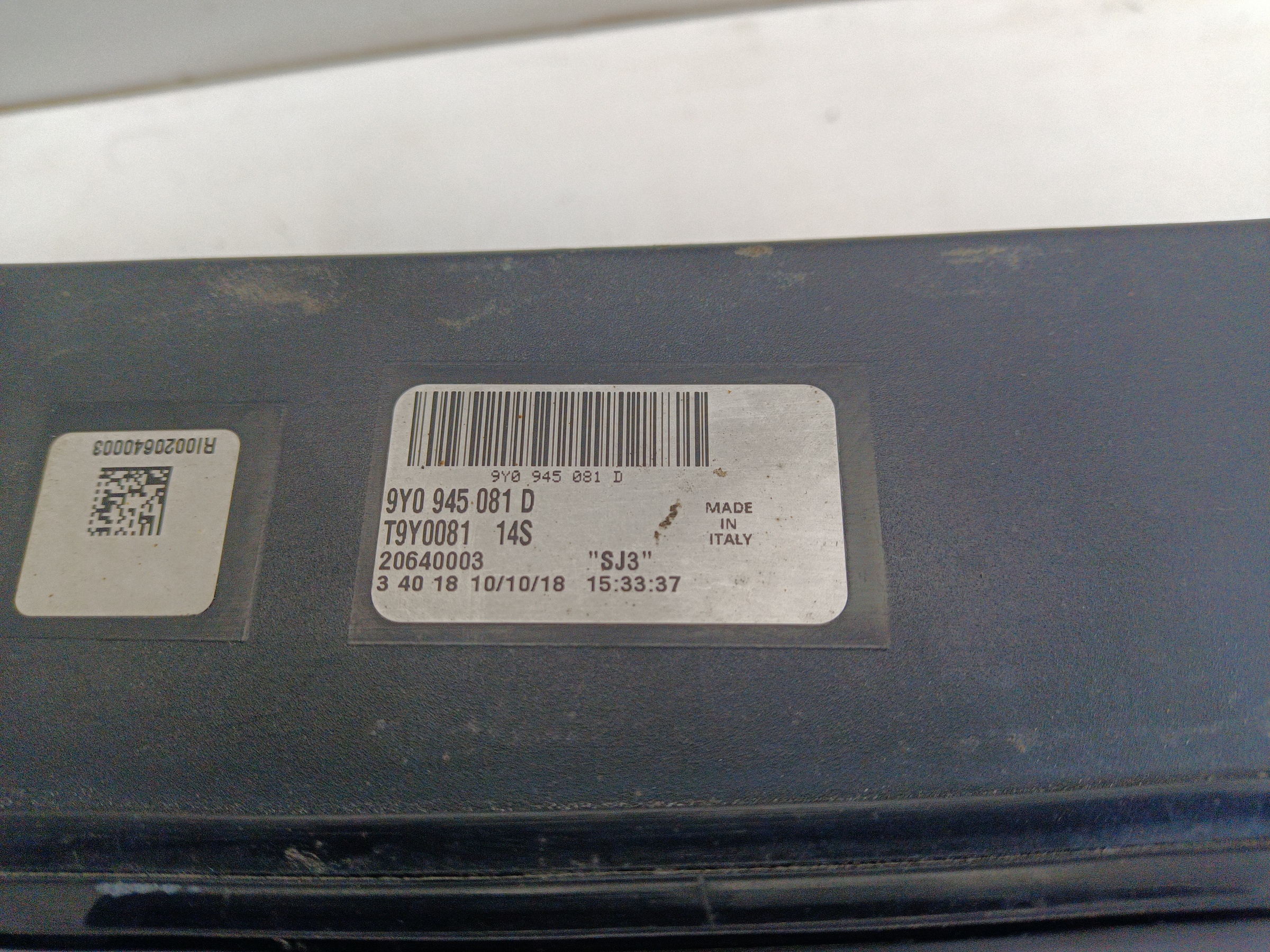 Фонарь задний центральный Porsche Cayenne 3