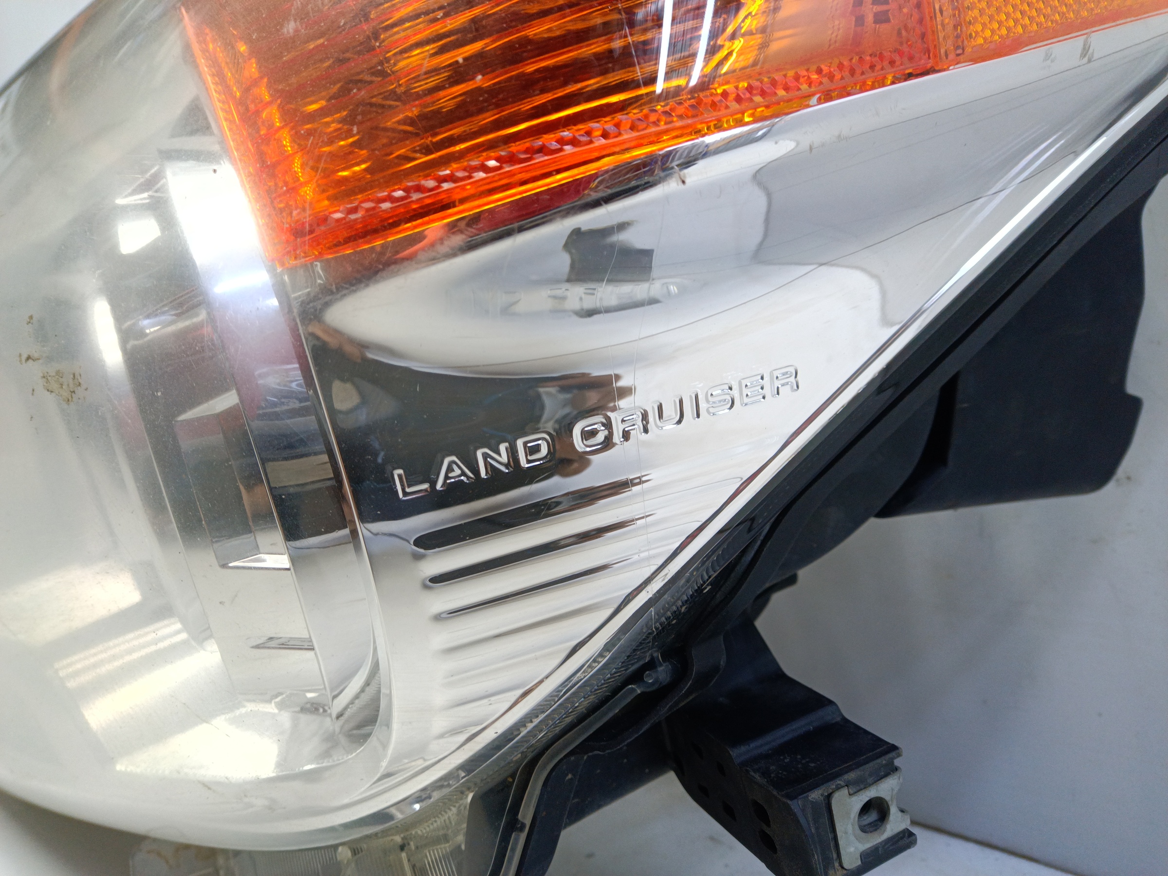 Фара передняя левая Toyota Land Cruiser 200 Restail 1 ксенон с ДХО