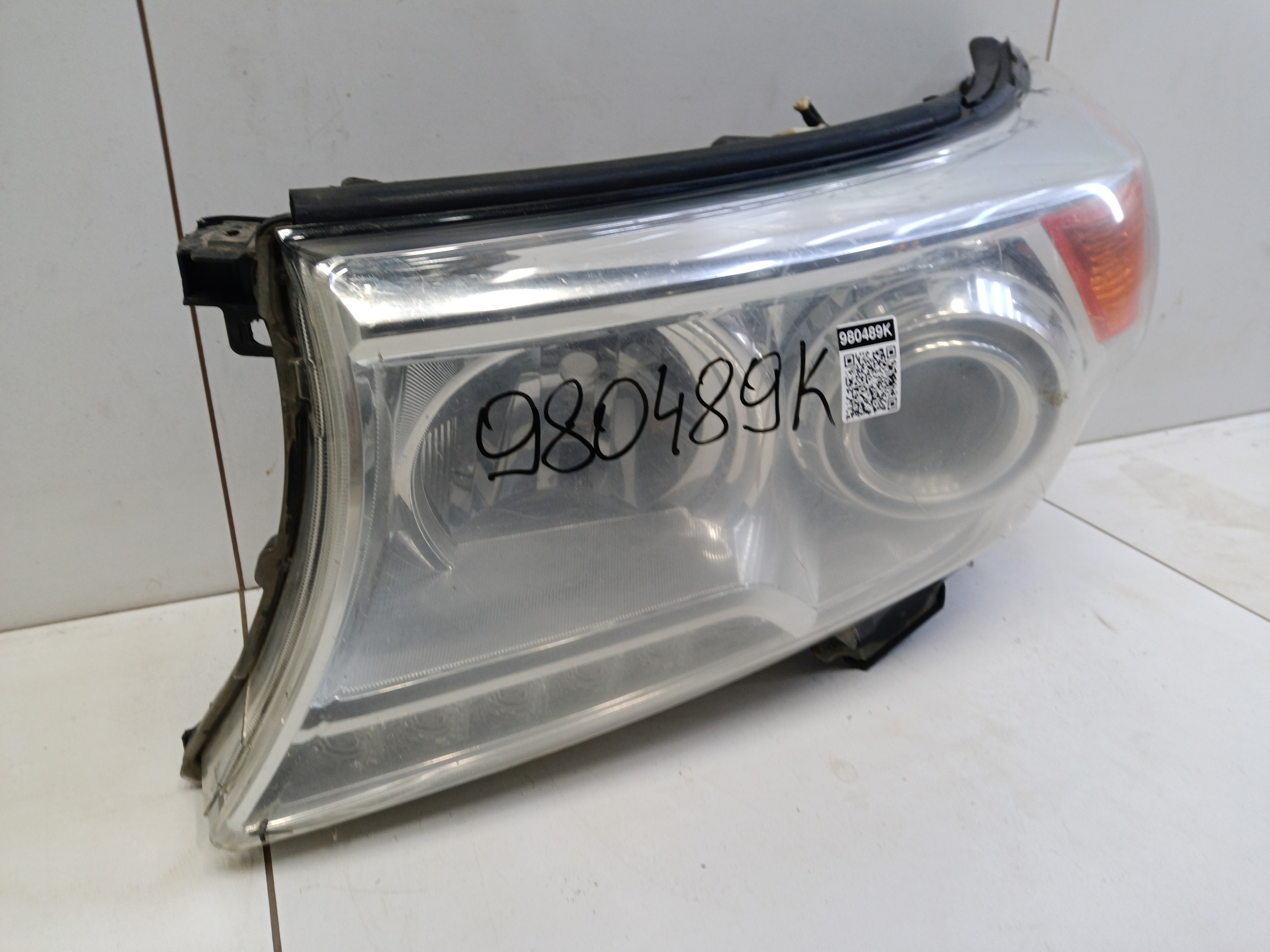 Фара передняя левая Toyota Land Cruiser 200 Restail 1 ксенон с ДХО