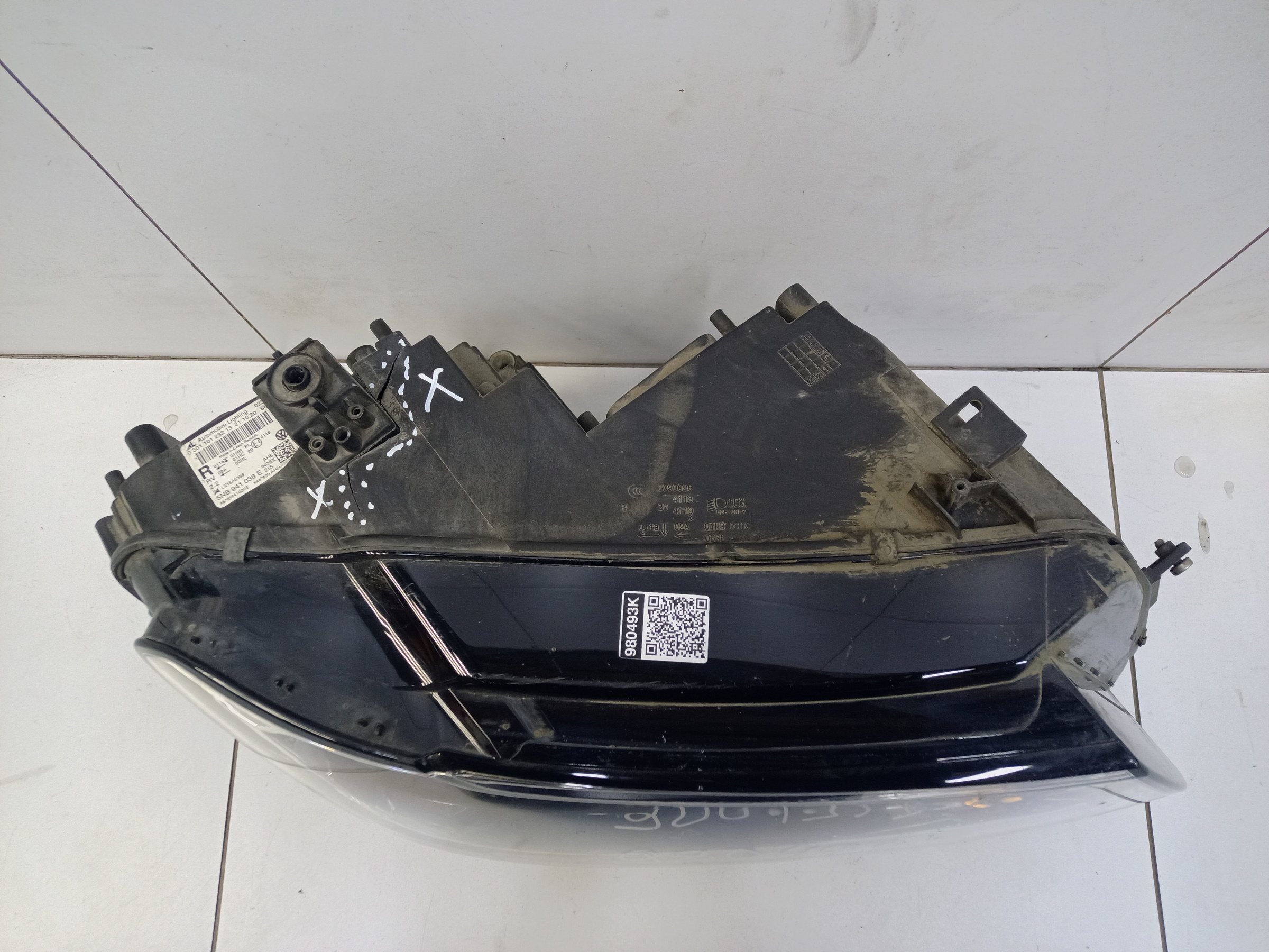 Фара передняя правая Volkswagen Tiguan 2 LED