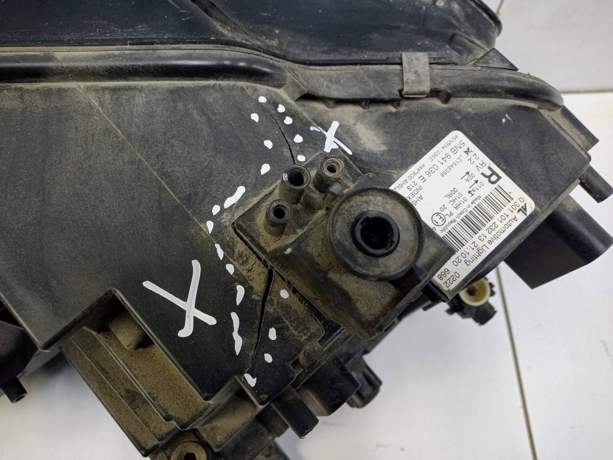 Фара передняя правая Volkswagen Tiguan 2 LED