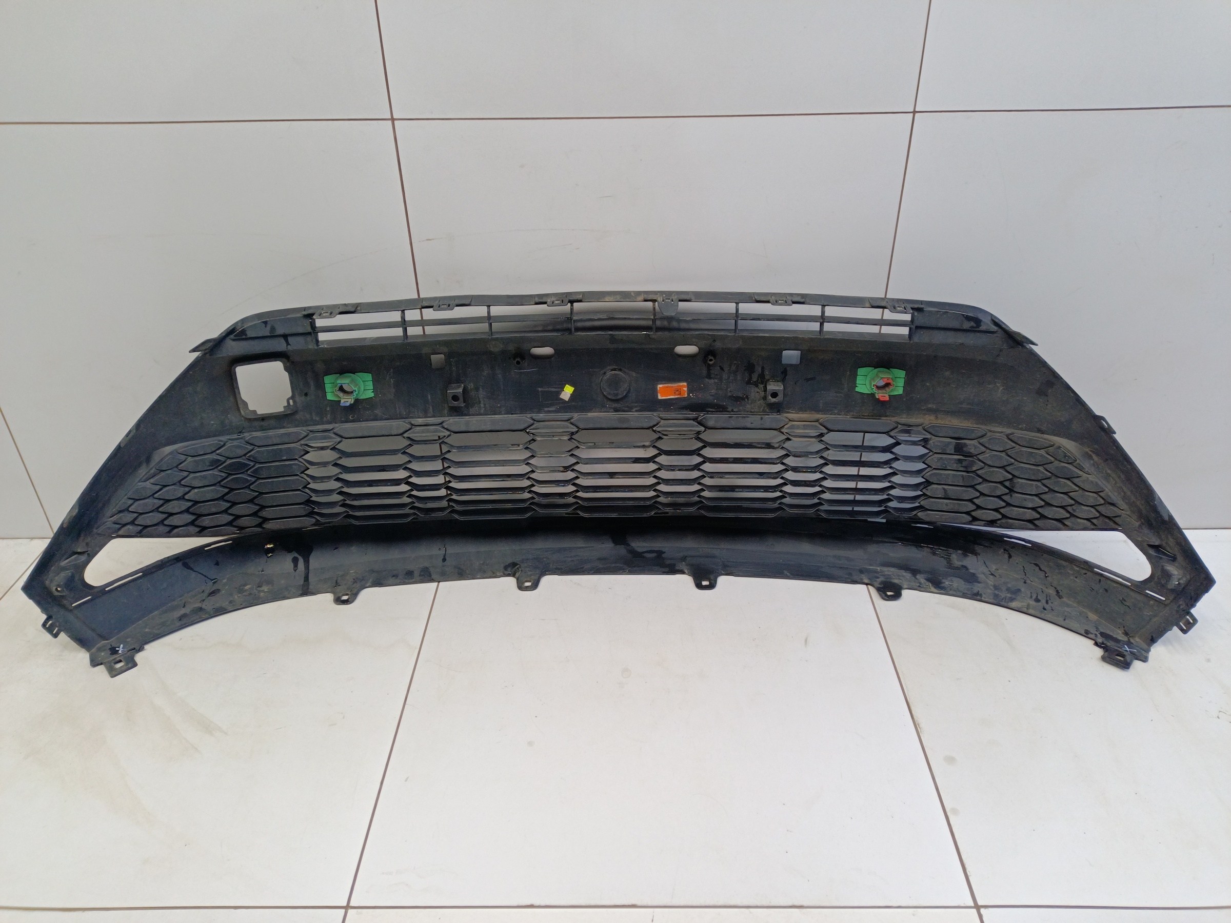 Решетка переднего бампера Toyota C-HR 1 Restail