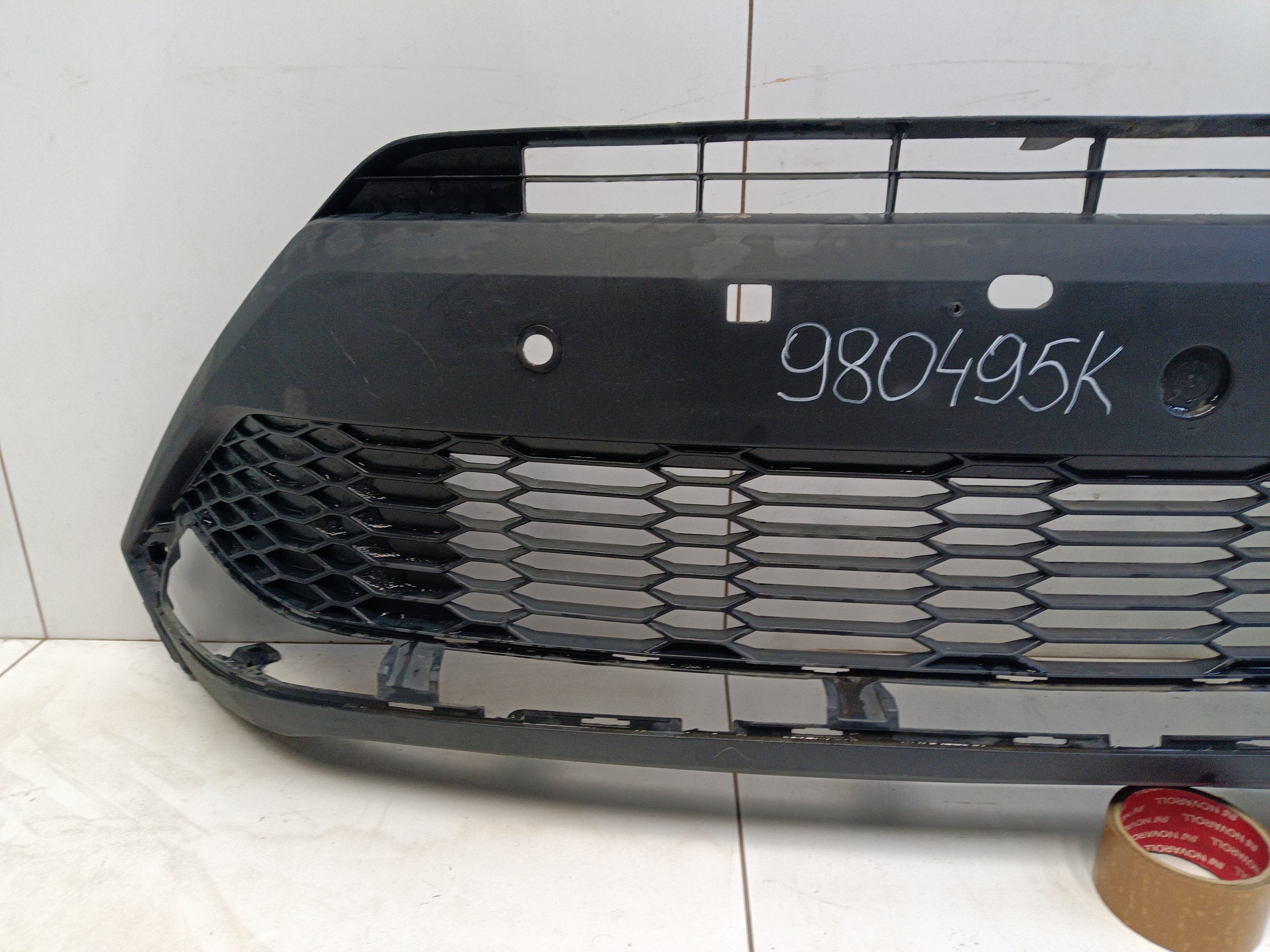 Решетка переднего бампера Toyota C-HR 1 Restail