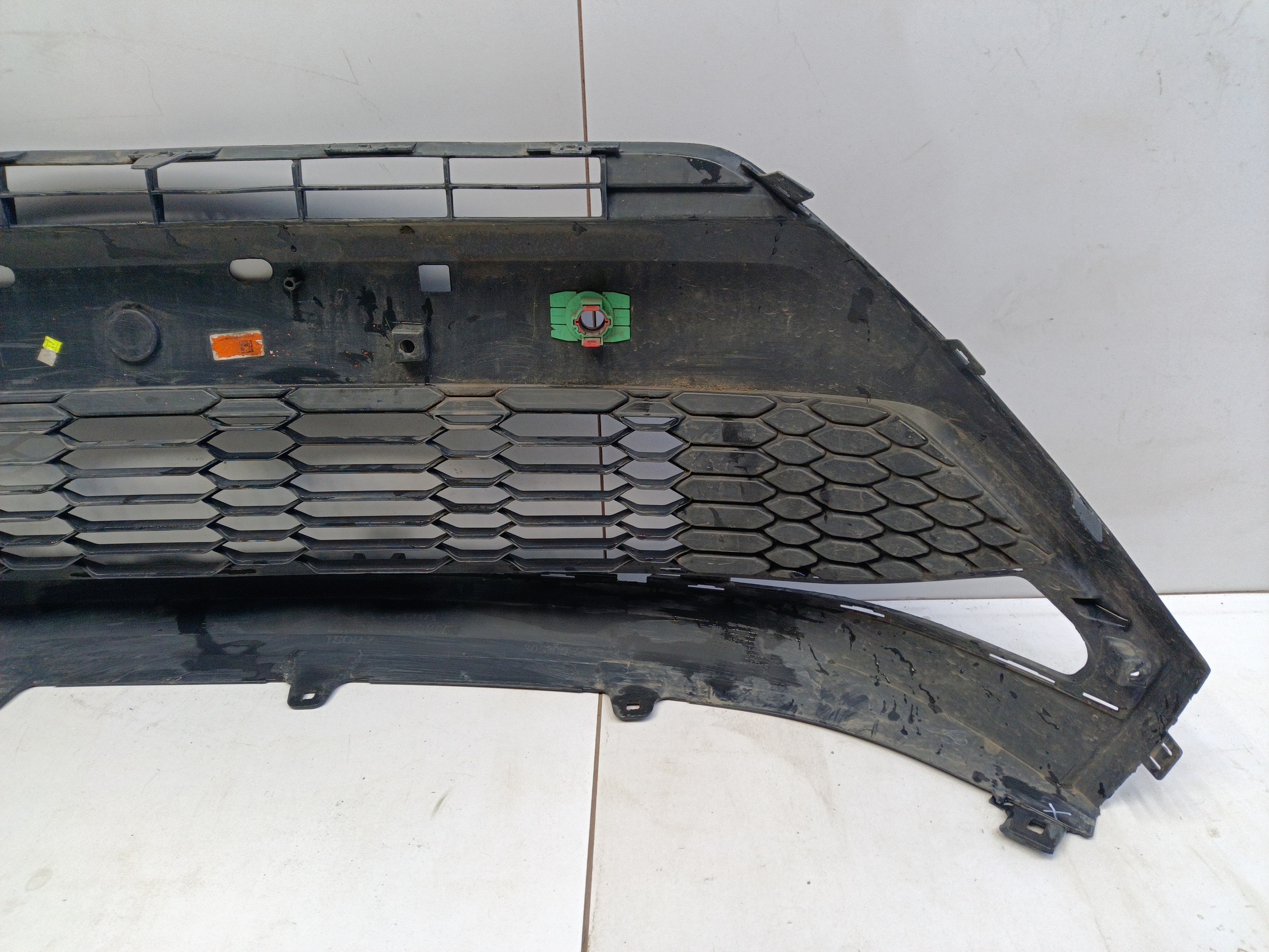 Решетка переднего бампера Toyota C-HR 1 Restail