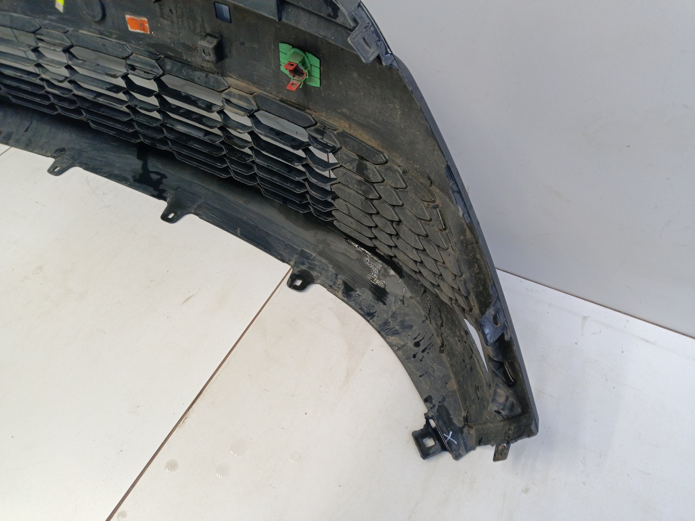 Решетка переднего бампера Toyota C-HR 1 Restail