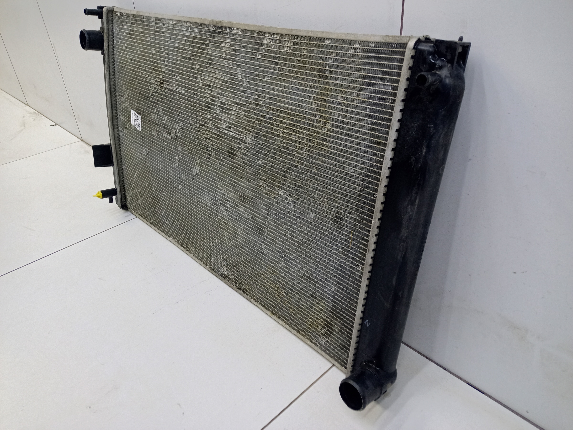 Радиатор охлаждения двигателя Toyota RAV4 CA40 Restail