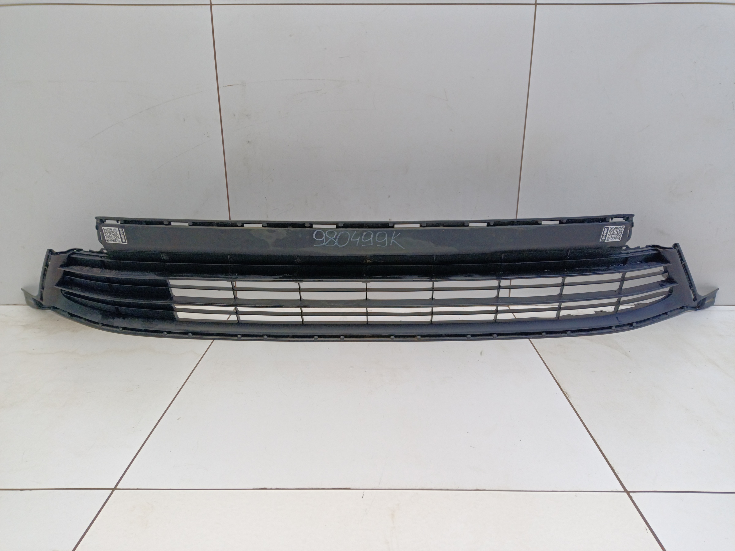 Решетка переднего бампера Toyota RAV4 CA40 Restail