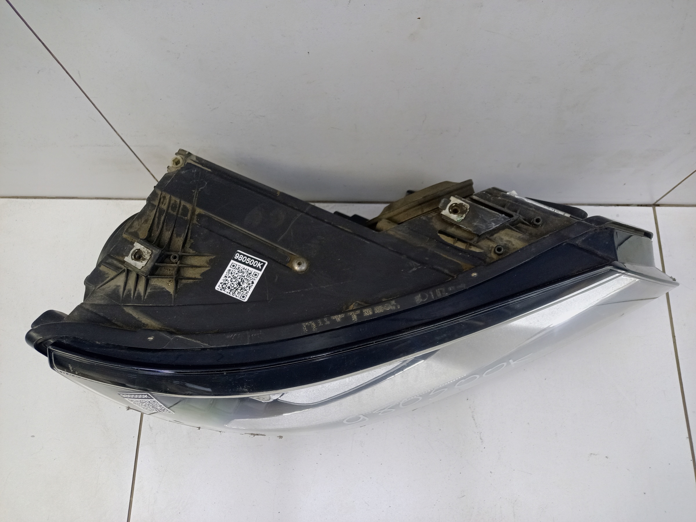 Фара передняя правая Volkswagen Tiguan 1 Restail ксенон адаптив