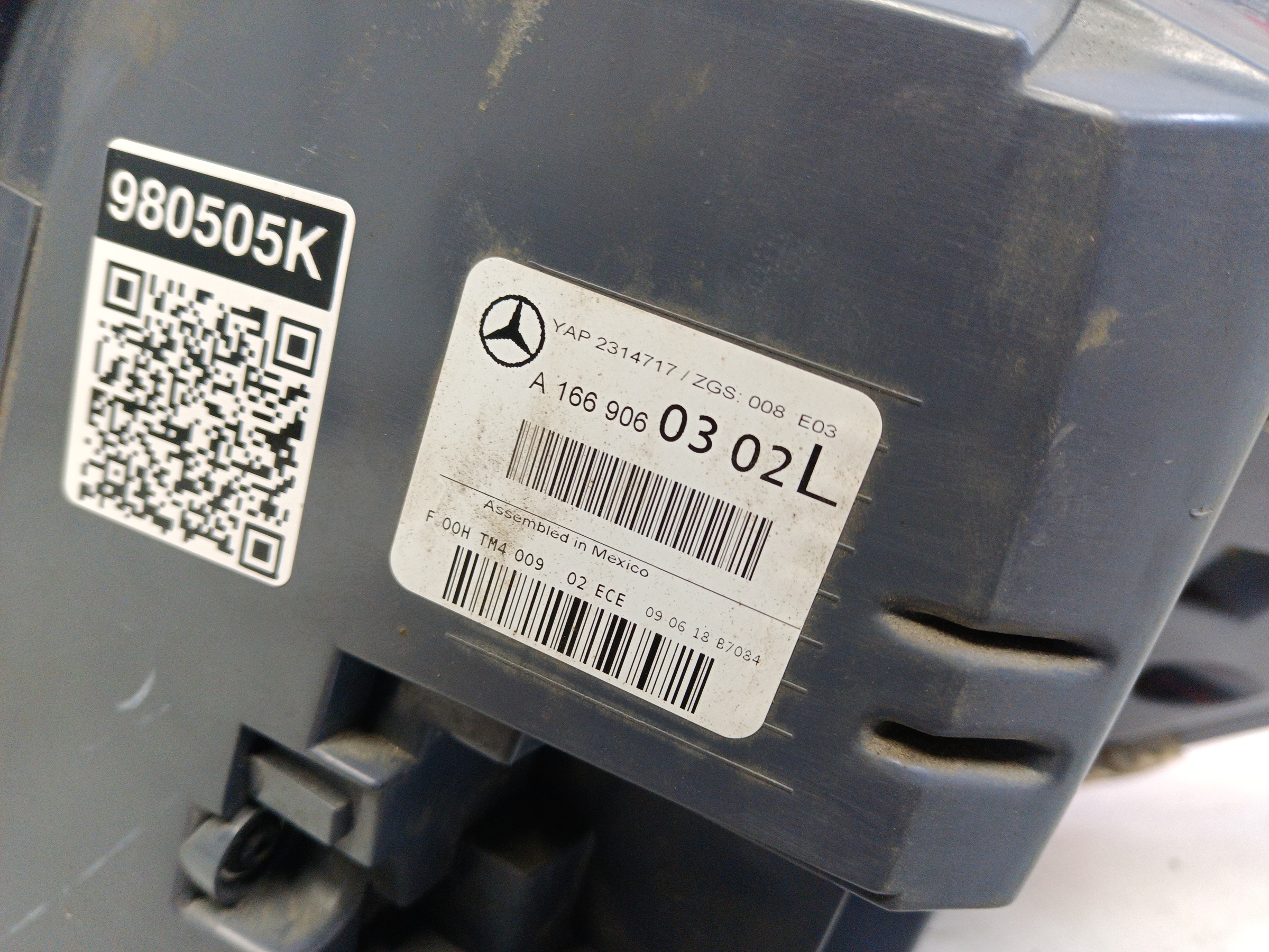 Фонарь задний левый наружный Mercedes-Benz GL-klasse X166 LED