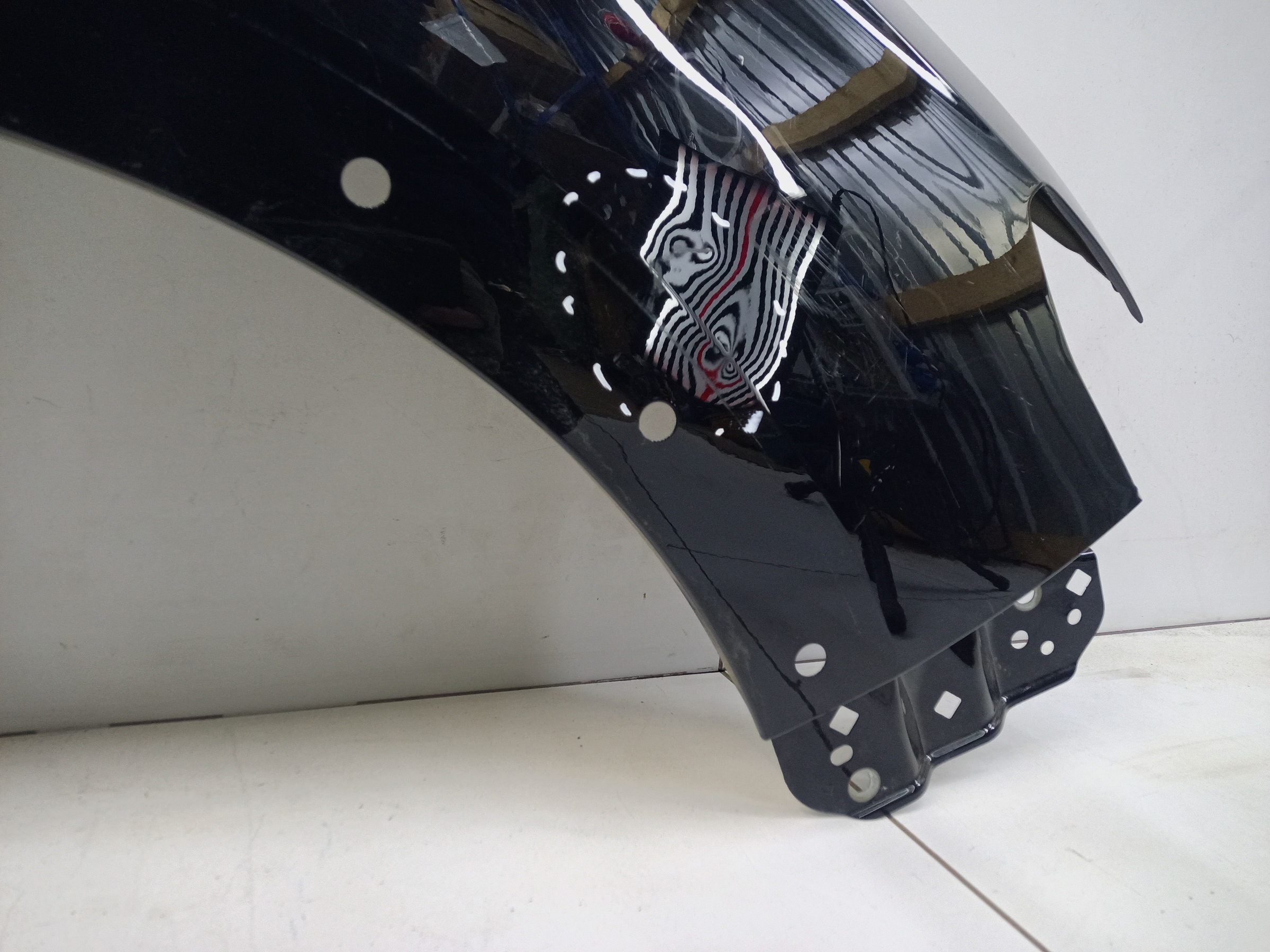 Крыло переднее правое Haval Jolion Restail