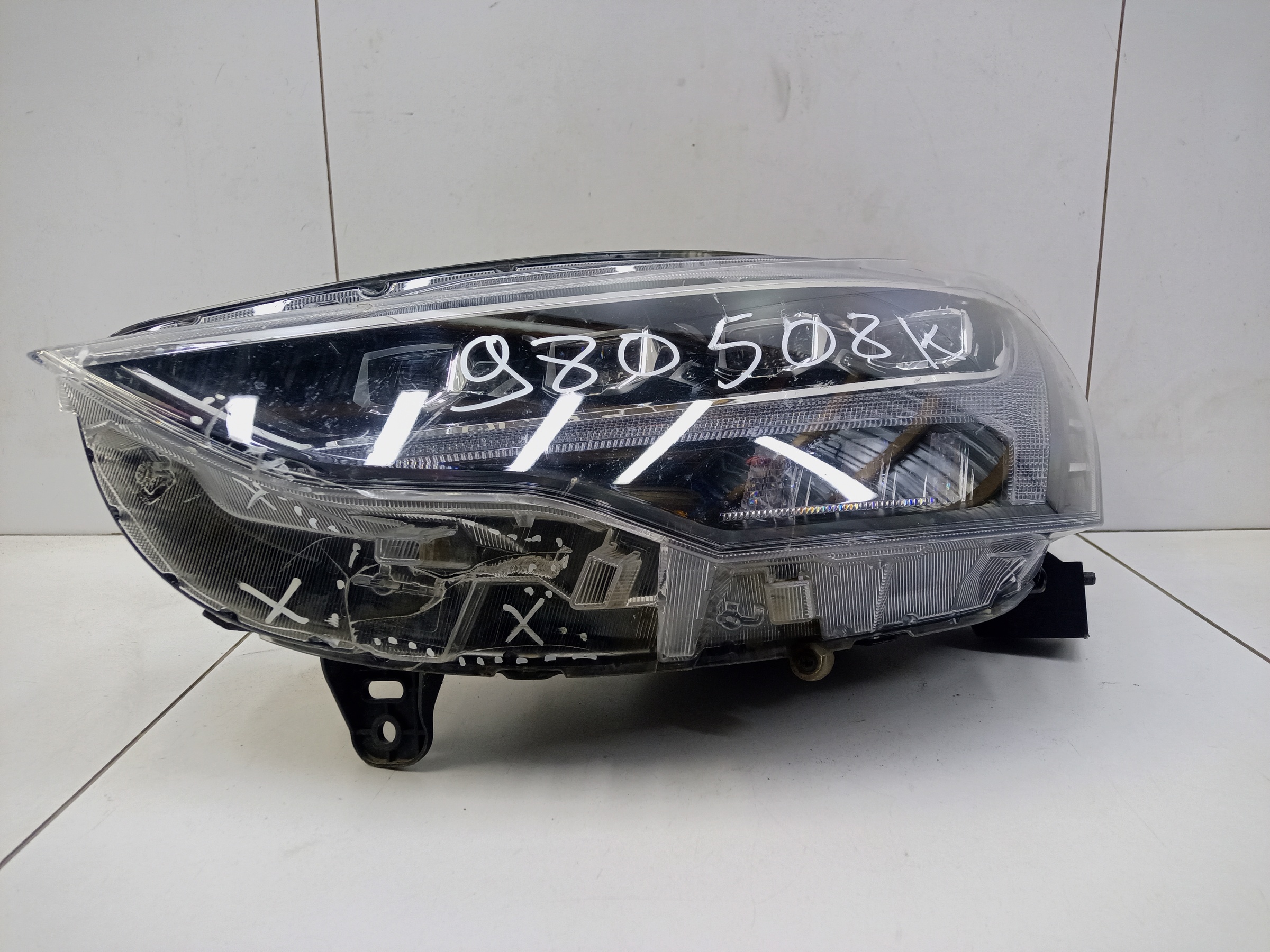 Фара передняя левая Haval Jolion LED