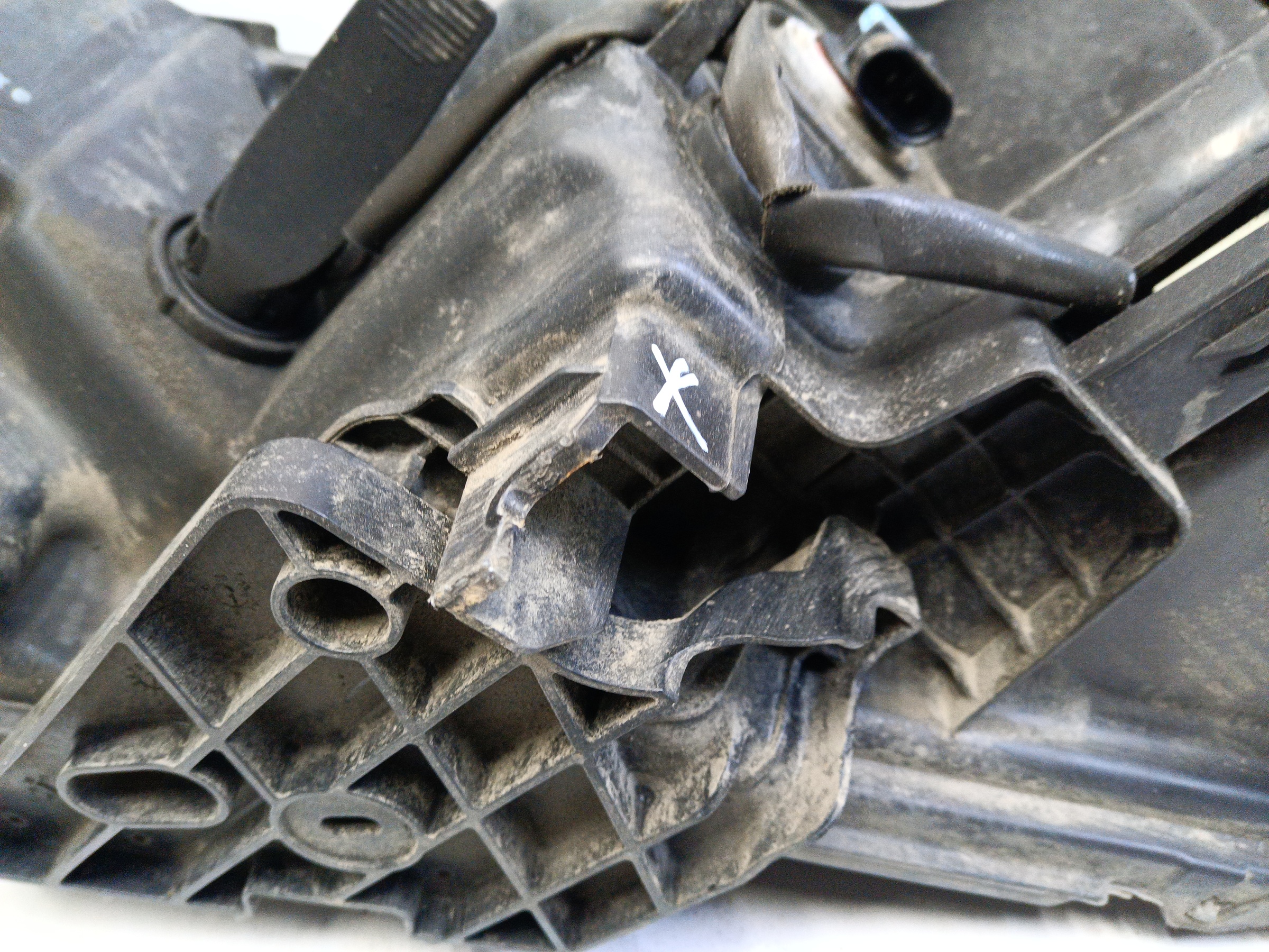 Фара передняя правая Nissan Qashqai 2 галоген ДХО