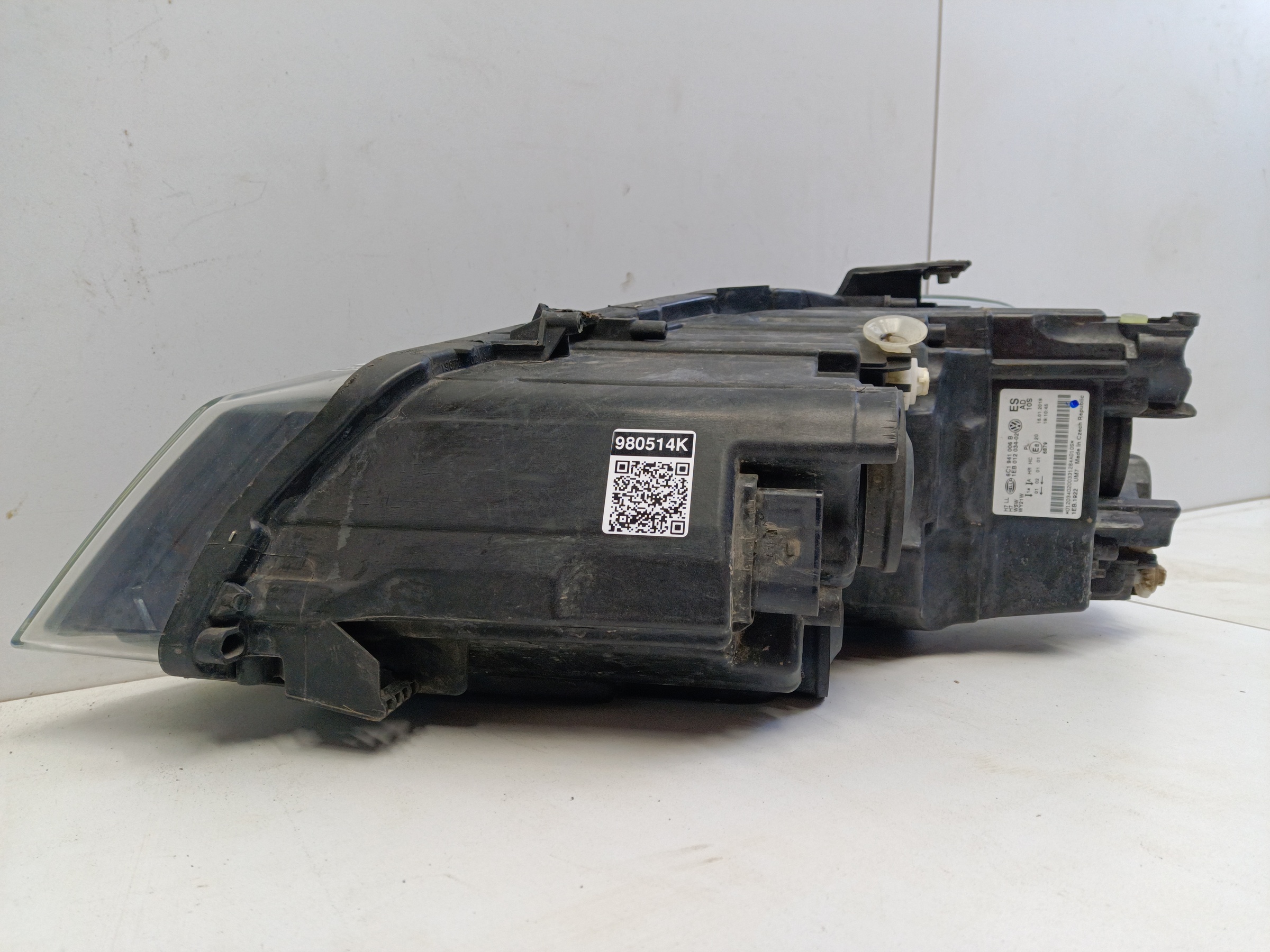 Фара передняя правая Volkswagen Polo 5 Sedan Restail галоген