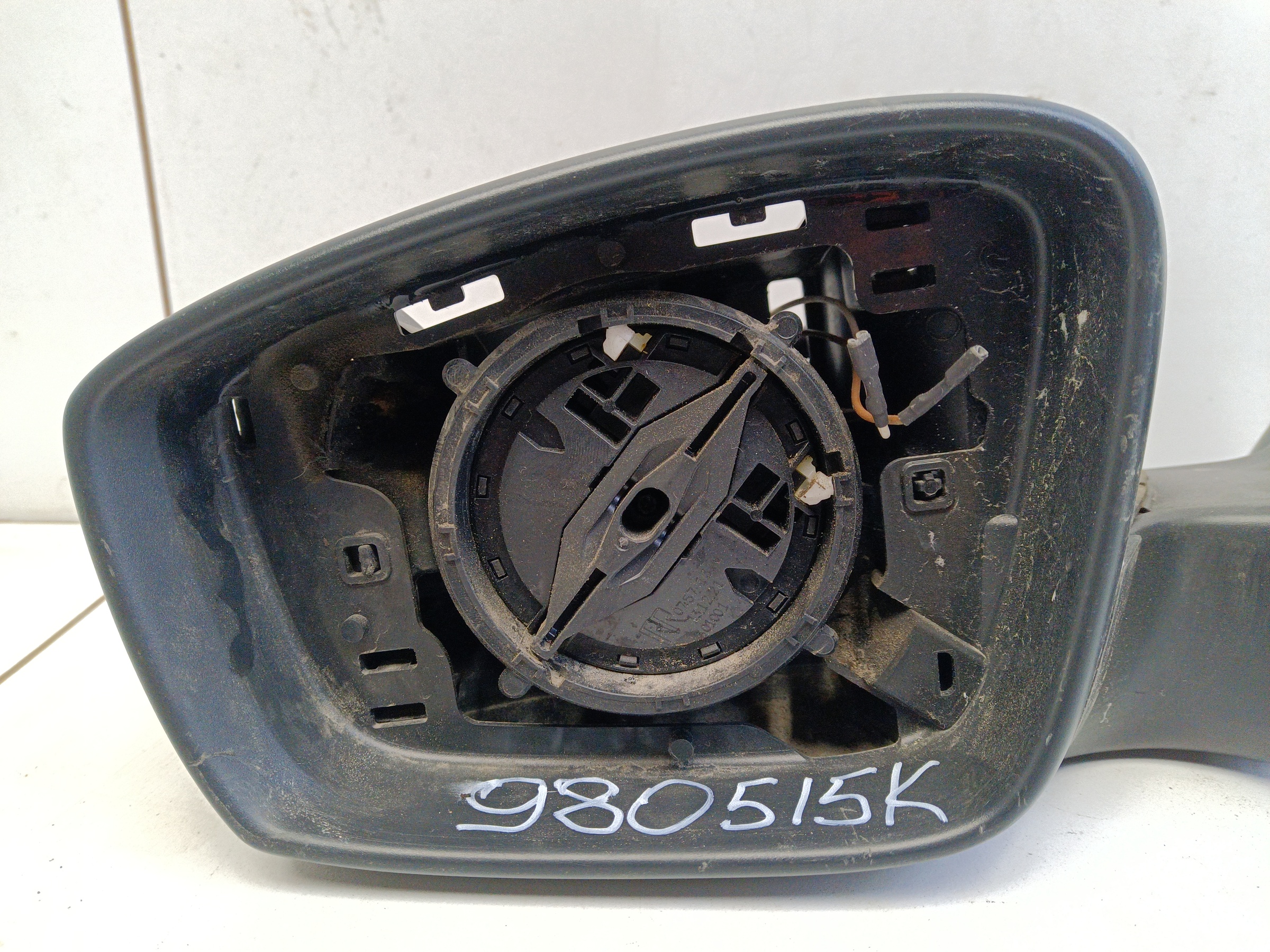 Зеркало левое Skoda Rapid 1 6 контактов